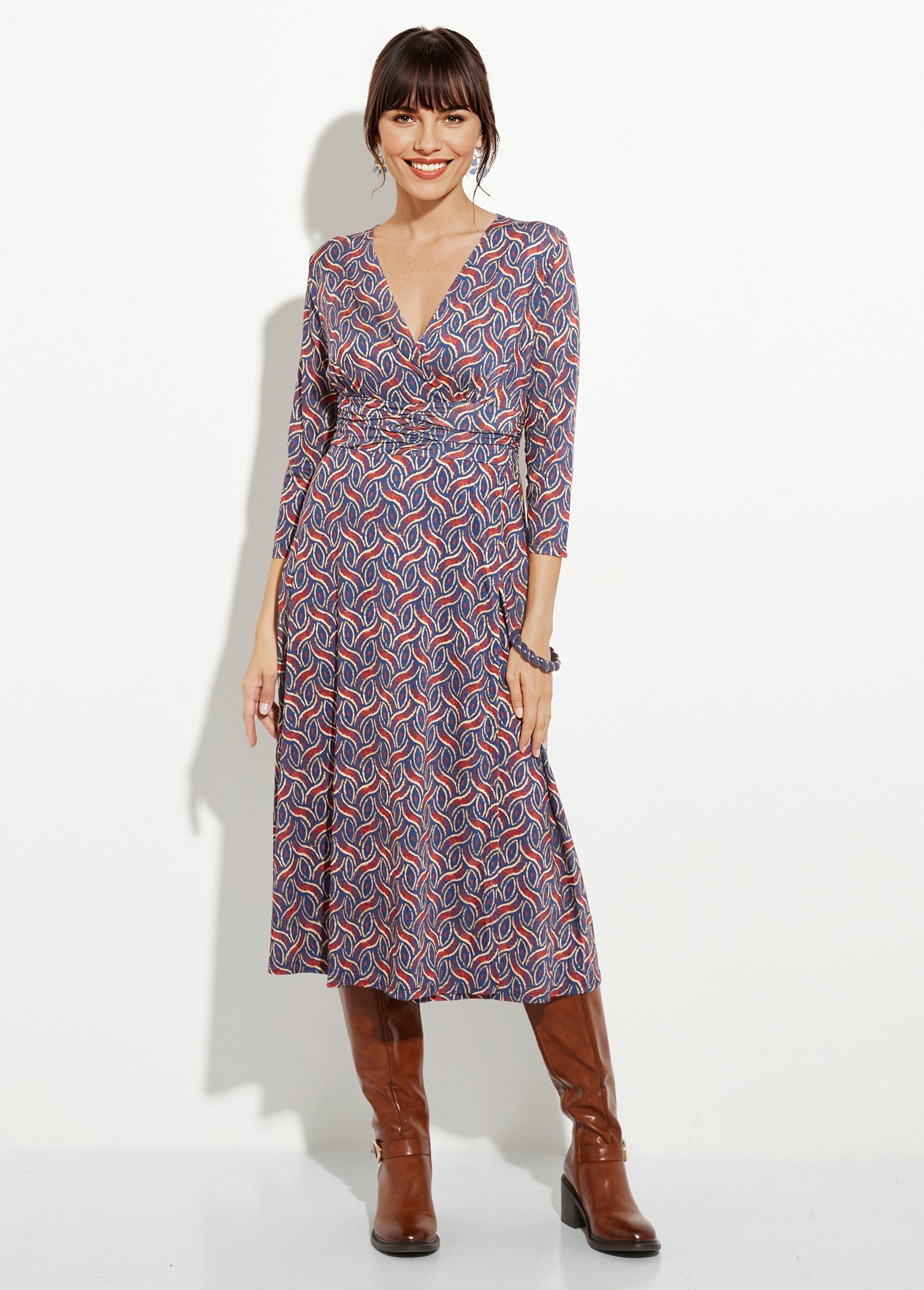 Robe_fluide_taille_plissée_motif_ethnique_Marine_et_brique_FA1_slim