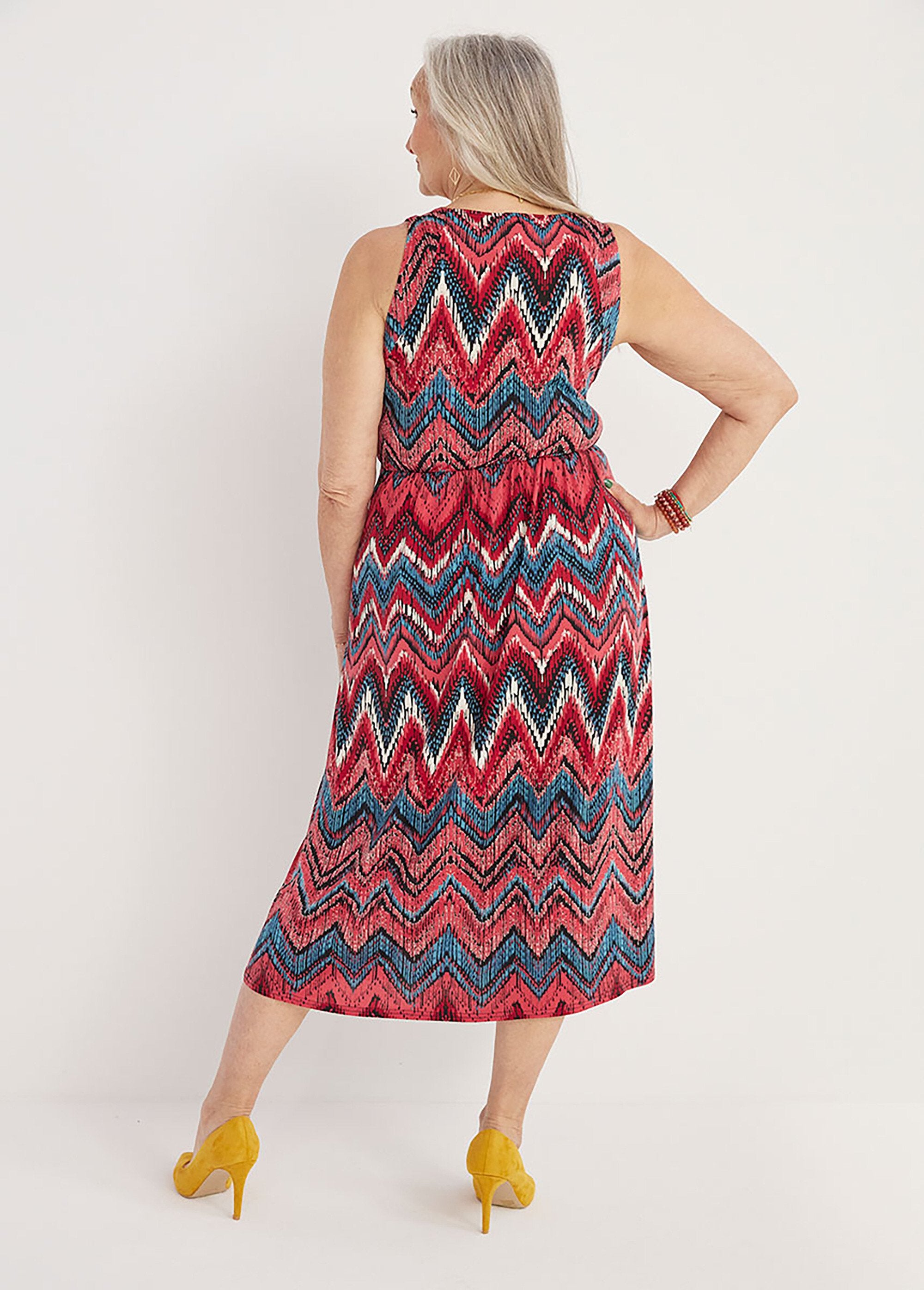 Vestido_longo_sem_mangas_Fond_rose_DO1_curvy
