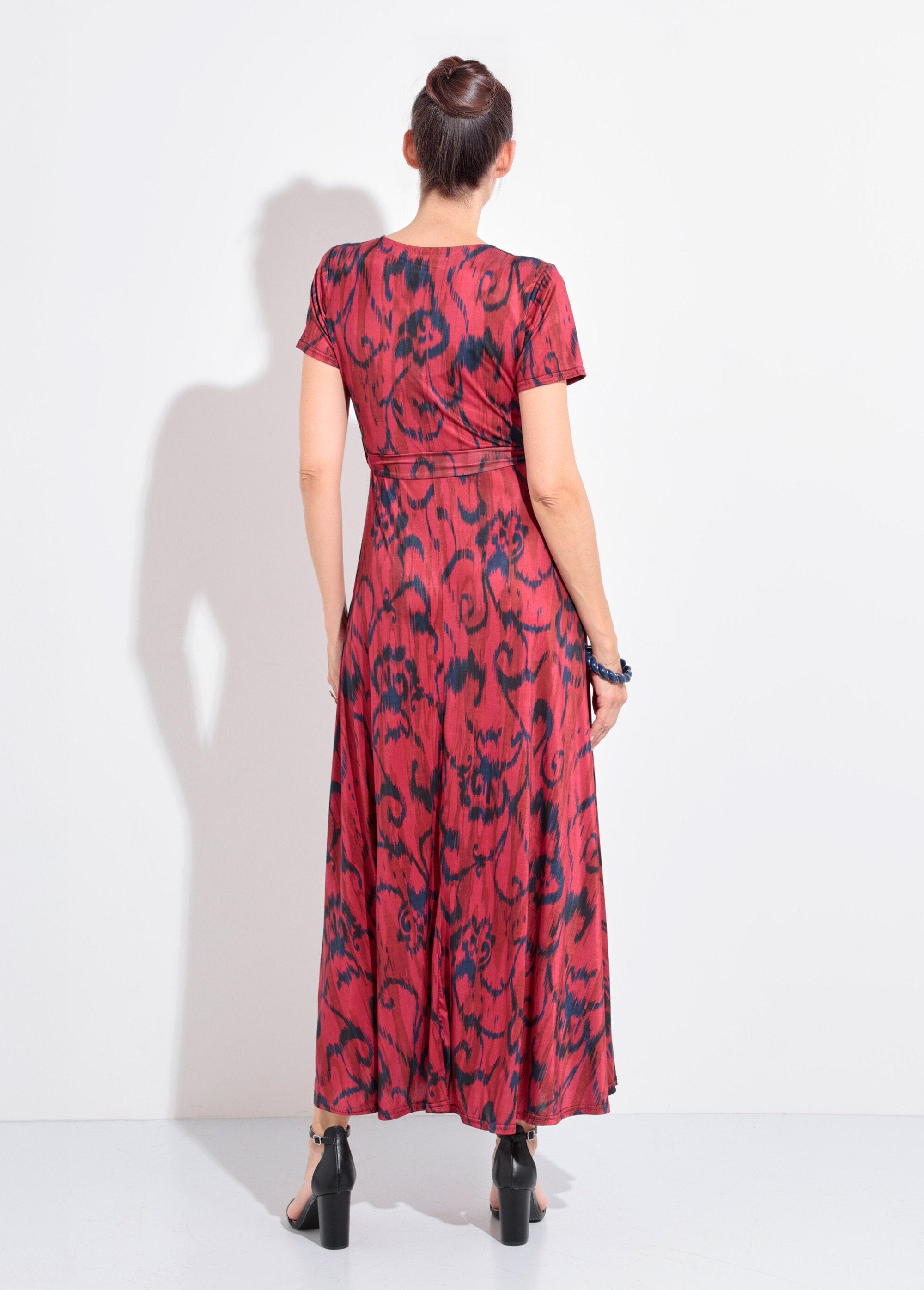 Vestido_longo,_decote_em_V,_cinto_envolvente_Noir_et_rouge_DO1_slim