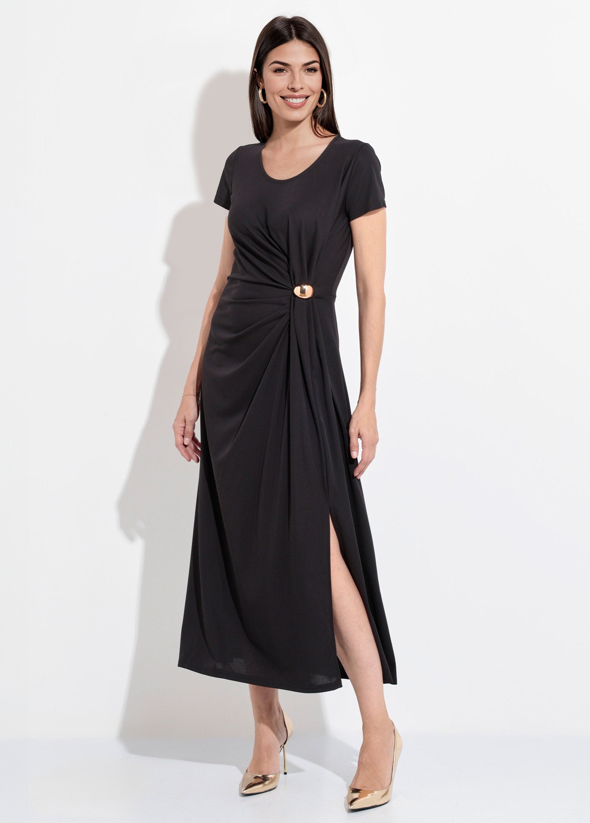 Vestido_longo_de_malha_esvoaçante_com_detalhe_de_joia_Noir_FA1_slim