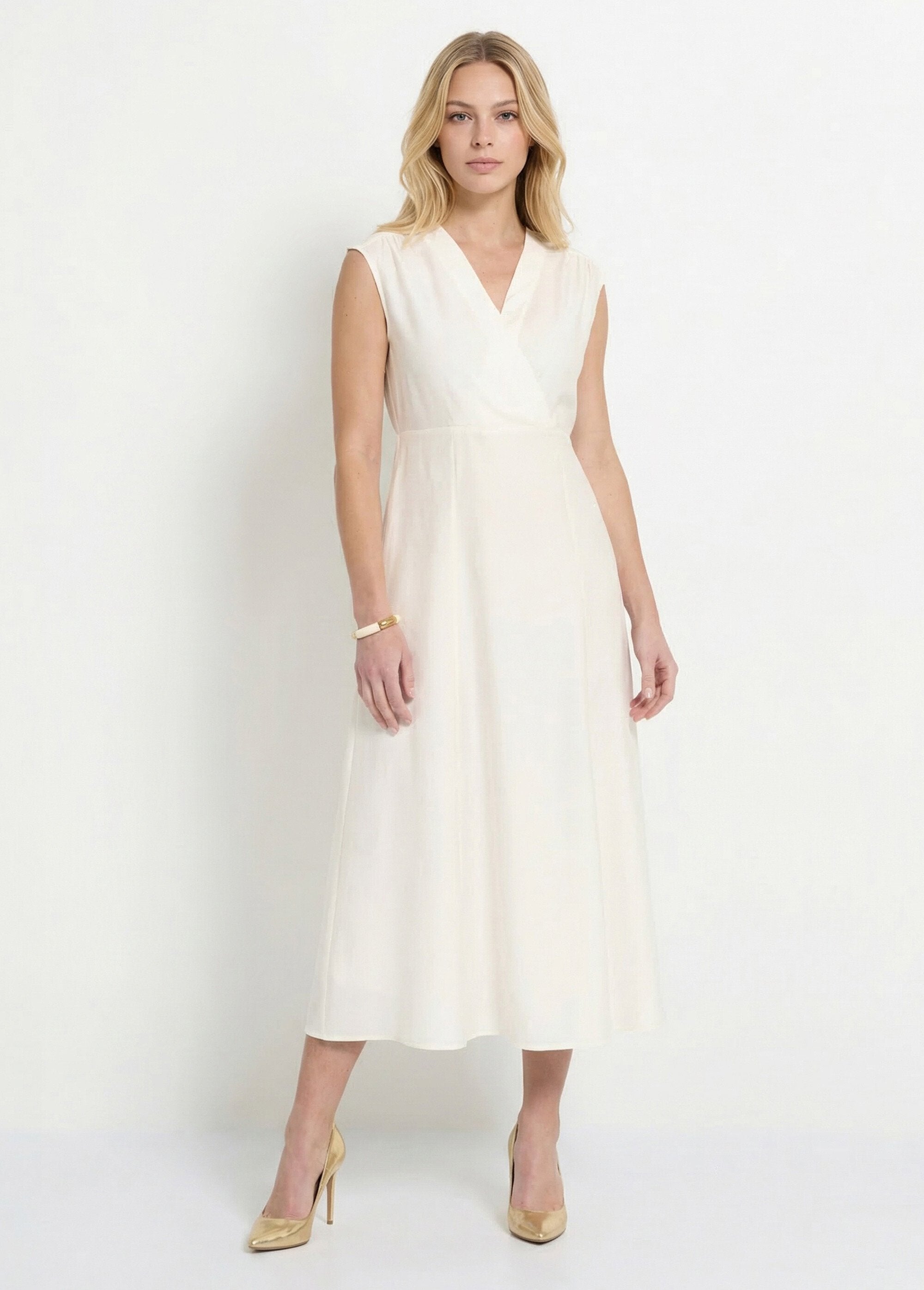 Vestido_longo_sem_mangas_com_decote_coração_Blanc_FA1_slim