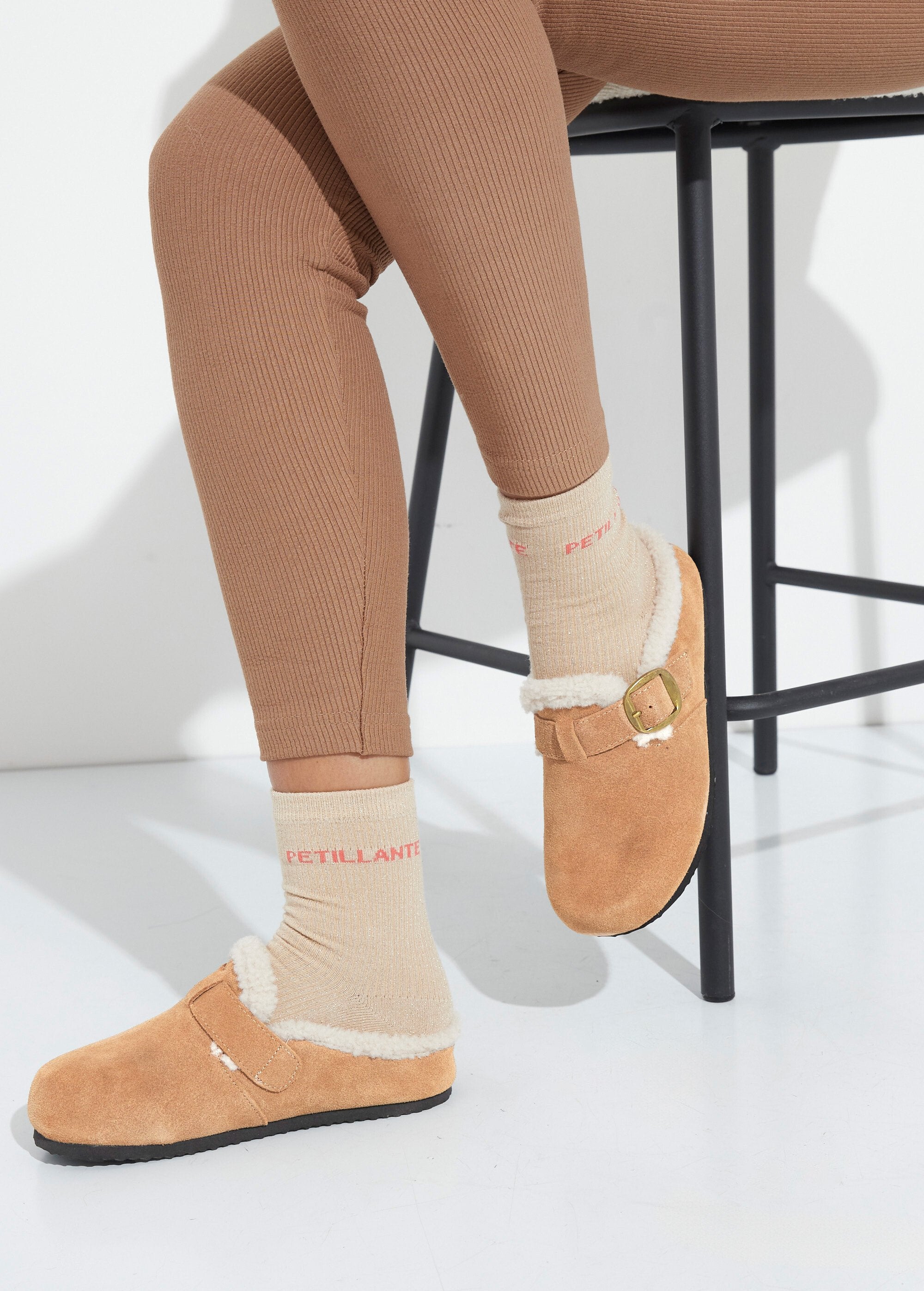 Sabots_en_cuir_suédé,_intérieur_fourrure_Camel_SF1_slim