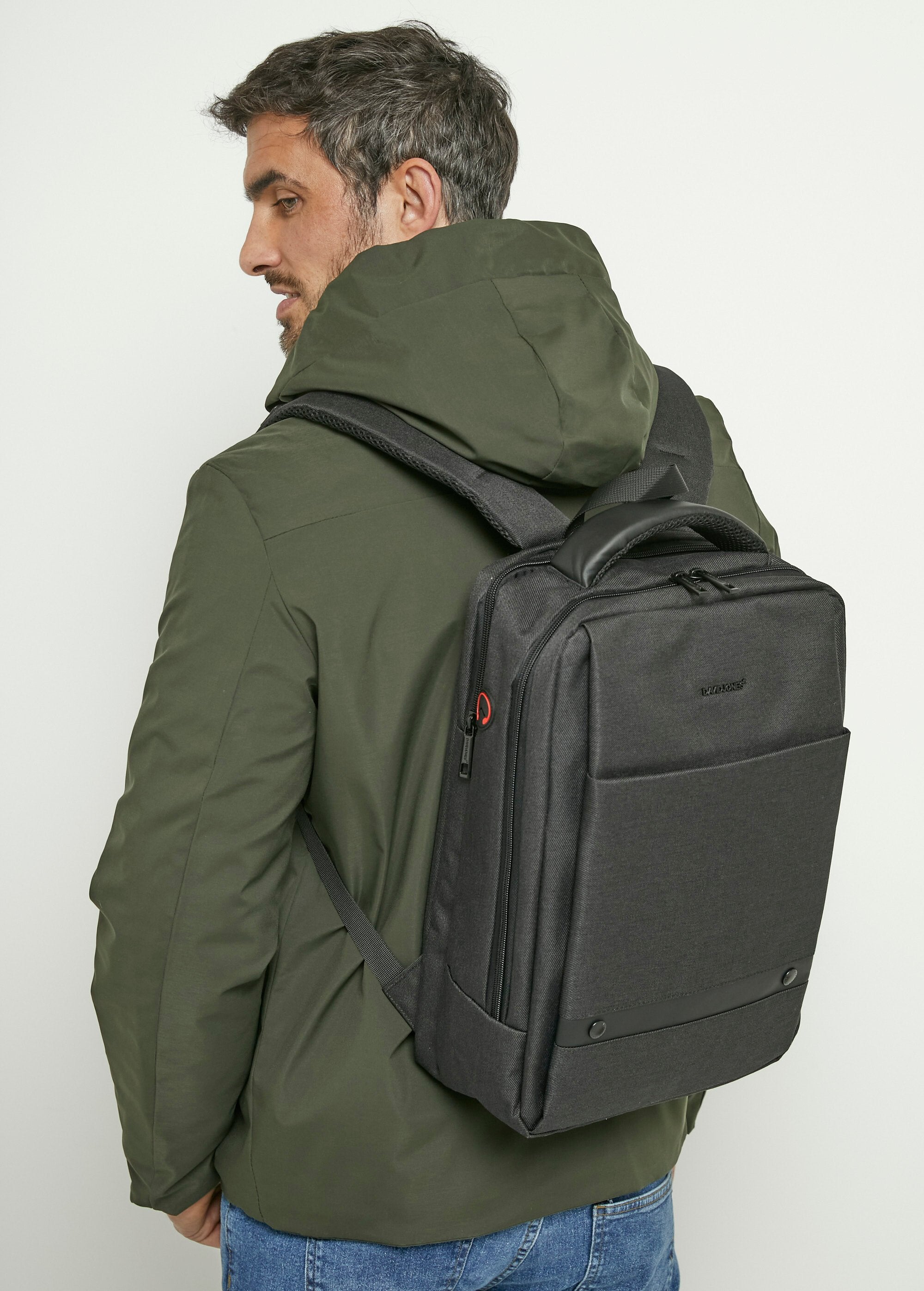 Mochila_com_fecho_de_correr_com_vários_bolsos_para_homem_Noir_FA1_slim