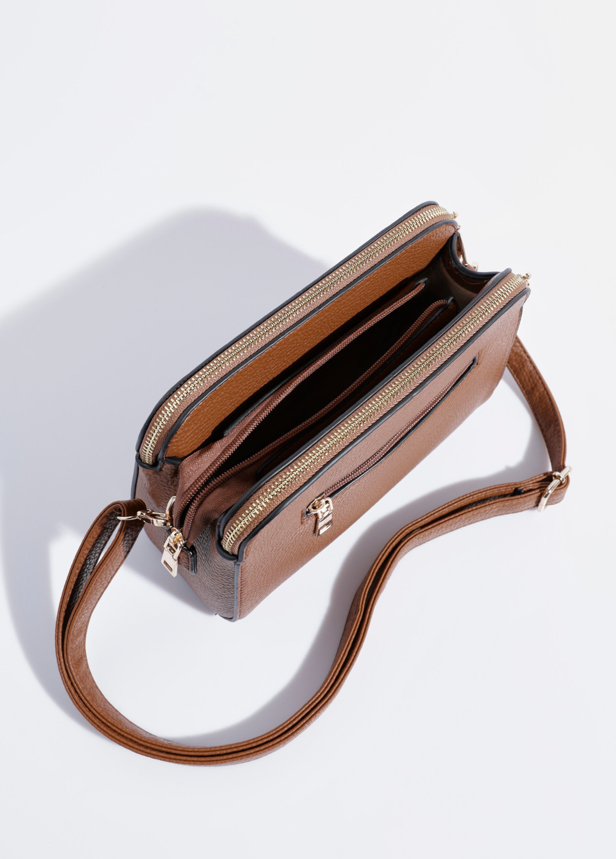 Sac_compact_multipoches_avec_détail_métal_Camel_DE1_slim