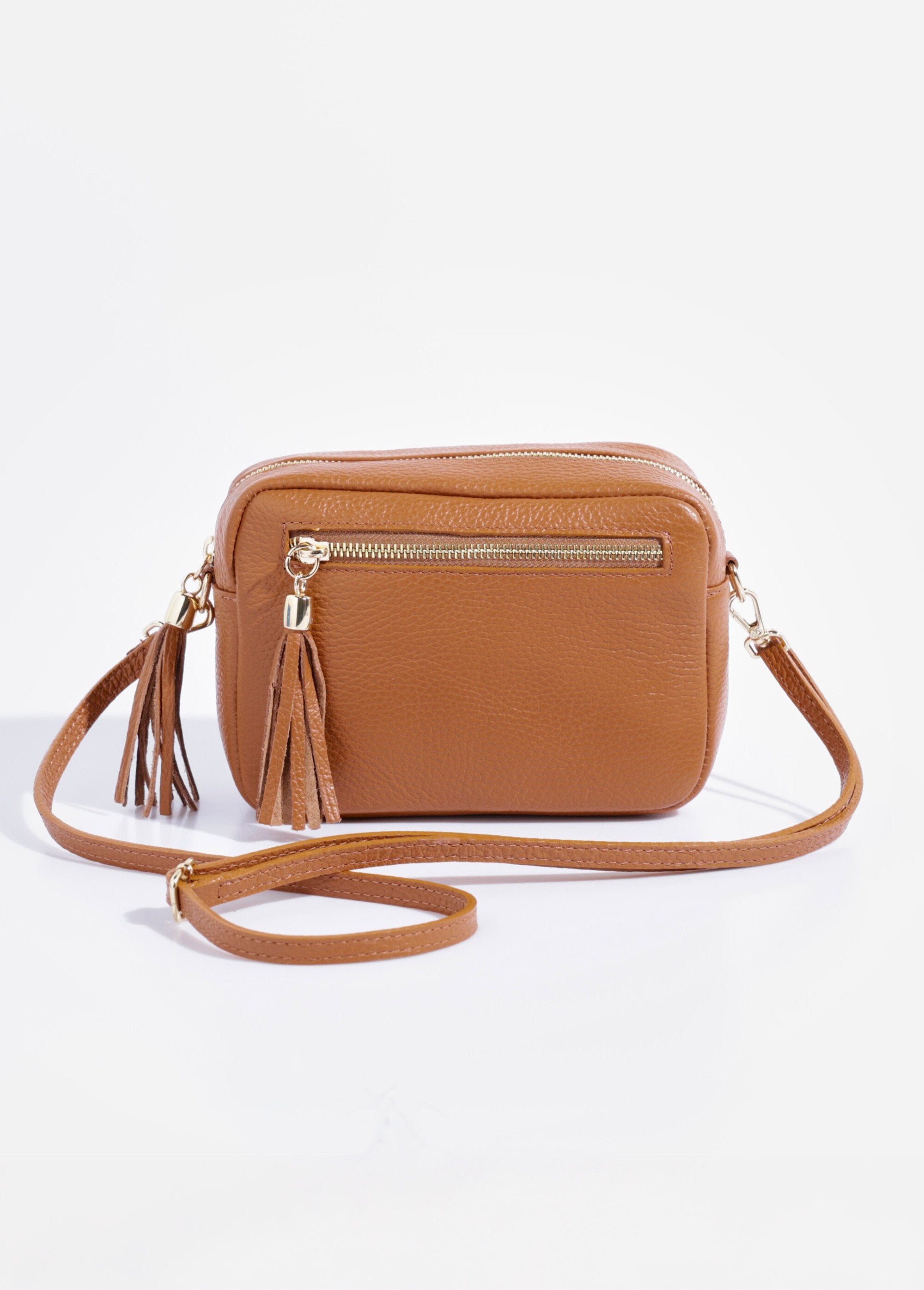 Bolsa_de_ombro_retangular_em_couro_granulado_Camel_FA1_slim