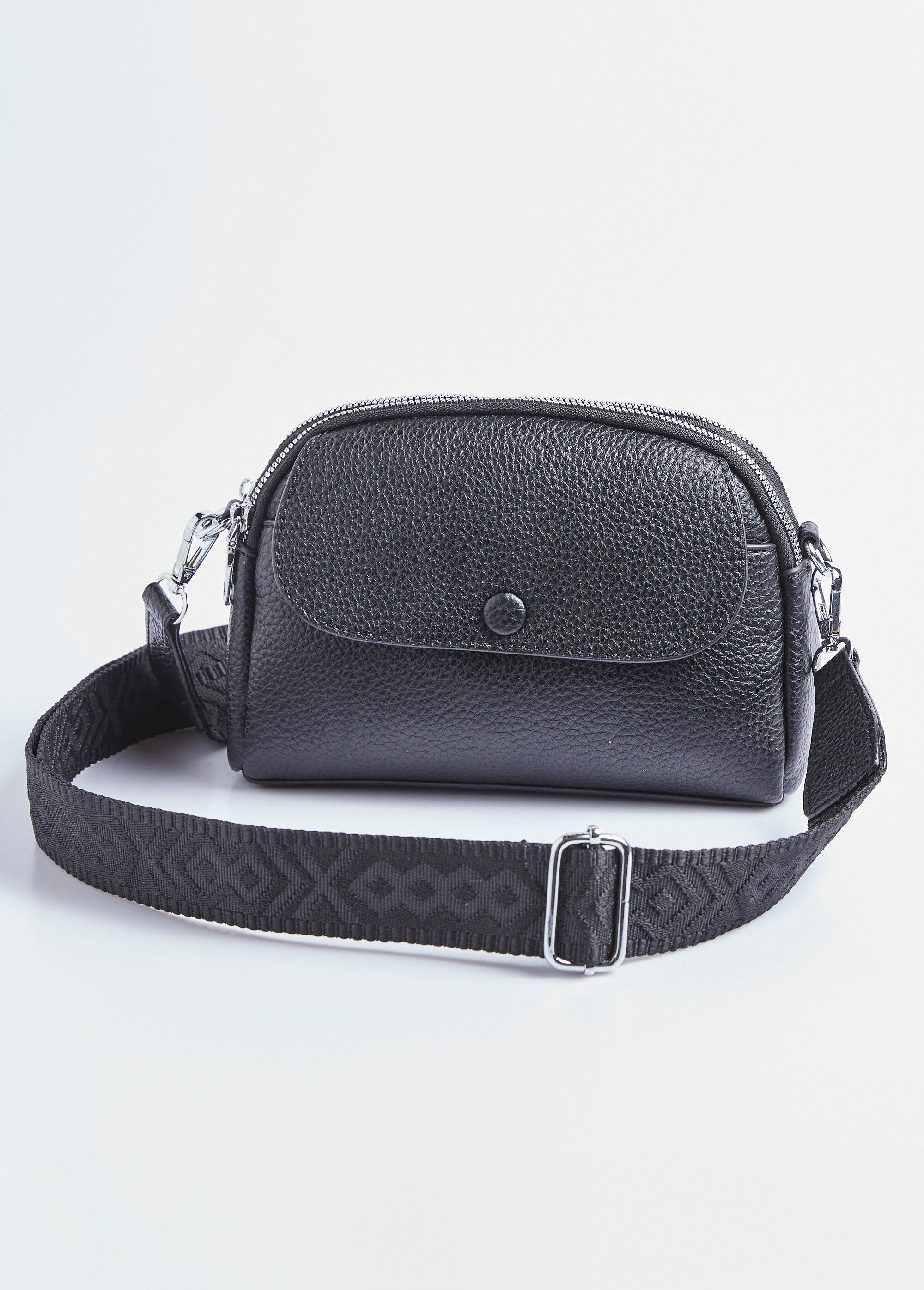 Bolsa_de_couro_sintético_granulado_com_alça_de_ombro_Noir_FA1_slim