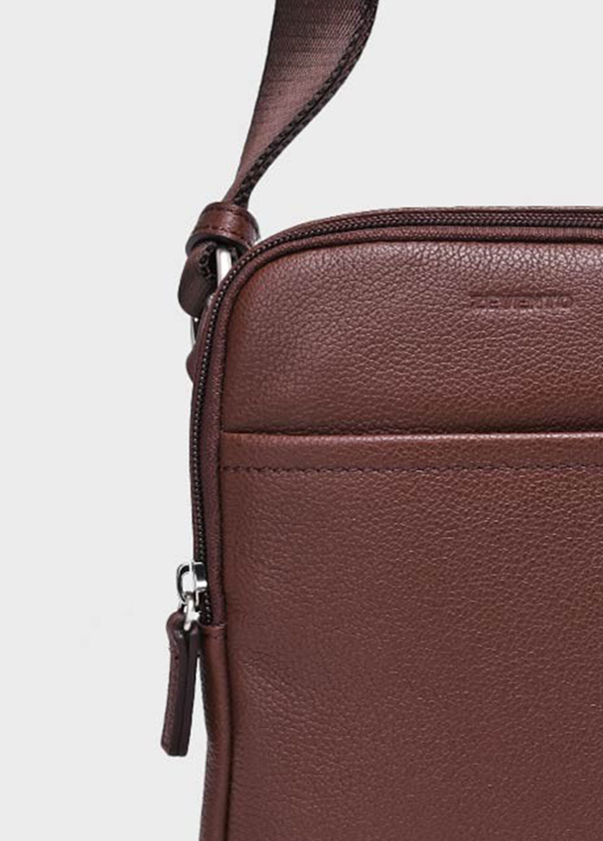 Bolsa_de_couro_elegante_para_homem_Chocolat_DE1_slim