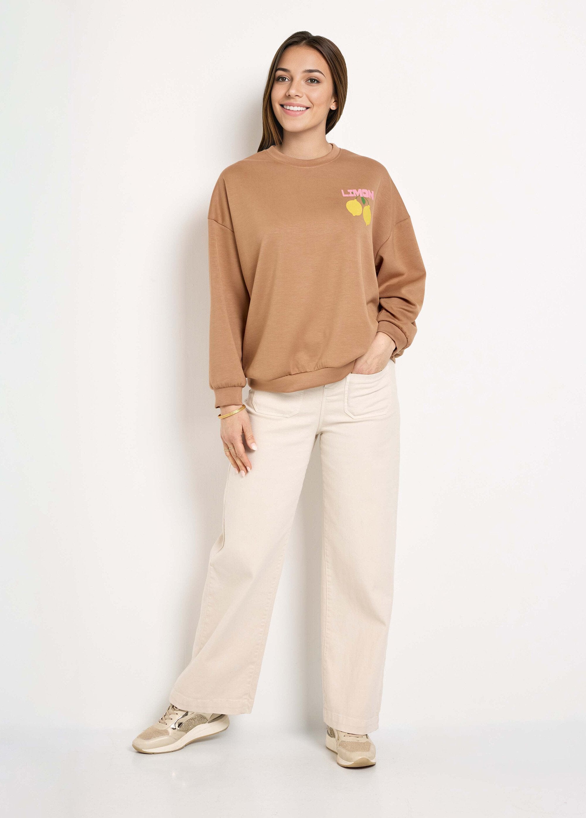 Moletom_com_gola_redonda_e_estampa_laranja_em_malha_macia_Camel_SF1_slim