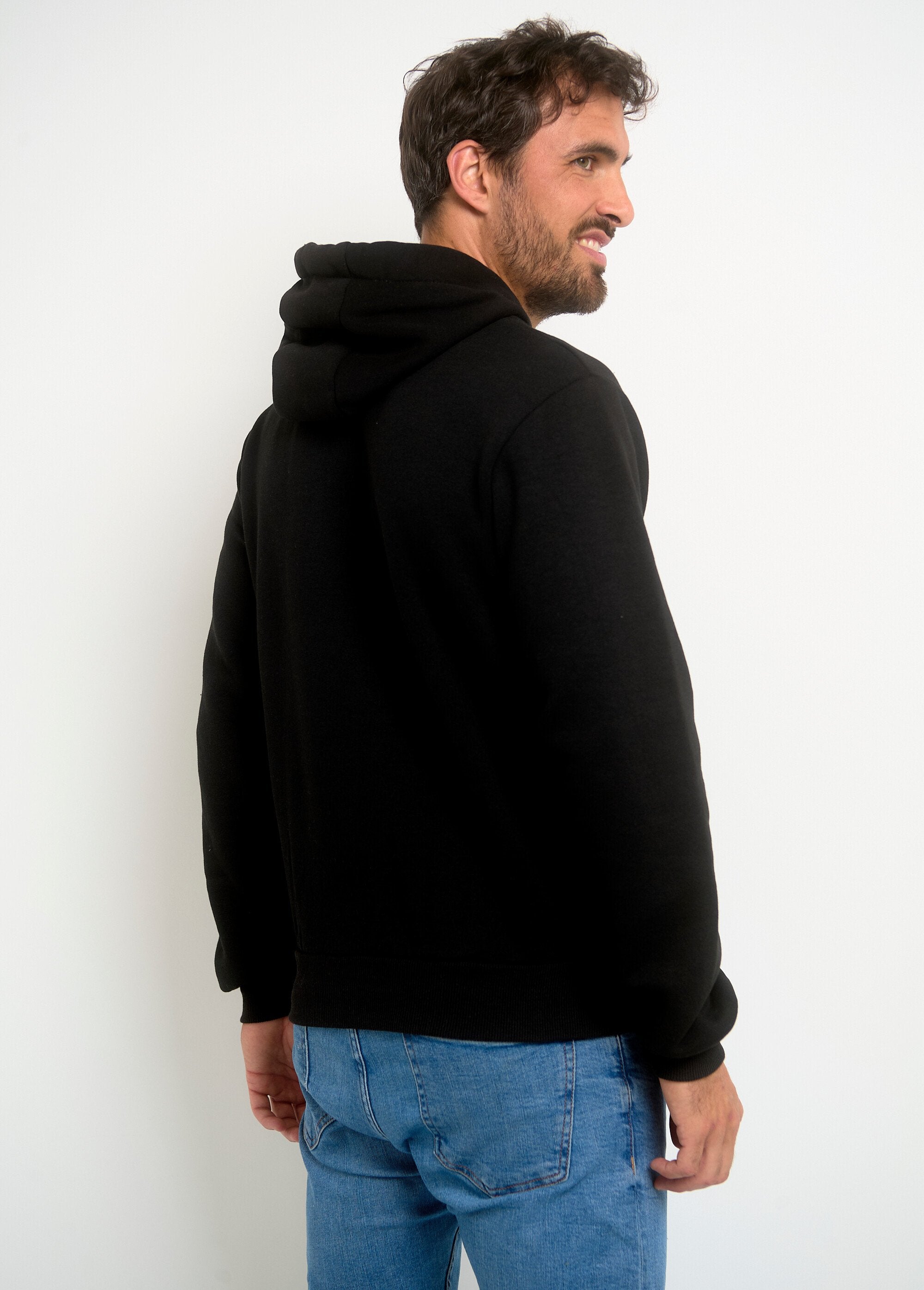 Sweatshirt_para_homem_com_bolso_canguru_Noir_DO1_slim