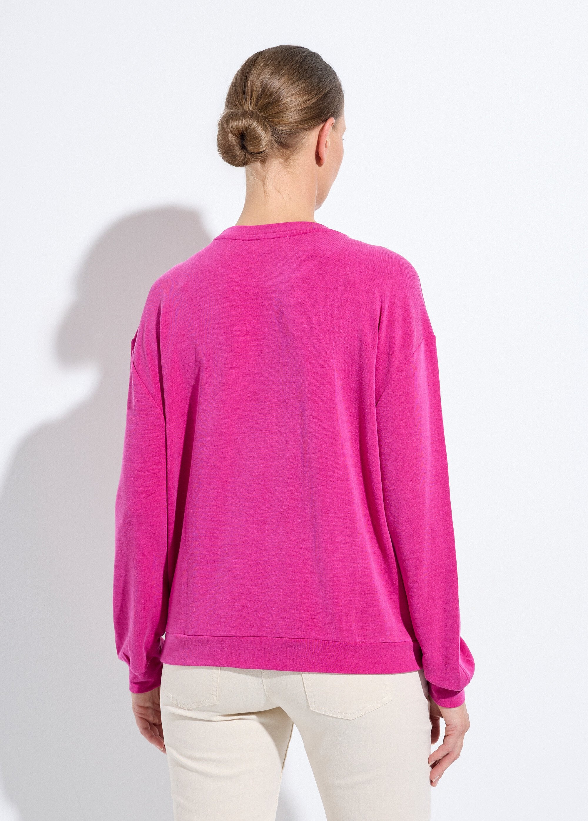 Sweat_volume_boite_molleton_brodé_détail_brillant_Cassis_DO1_slim