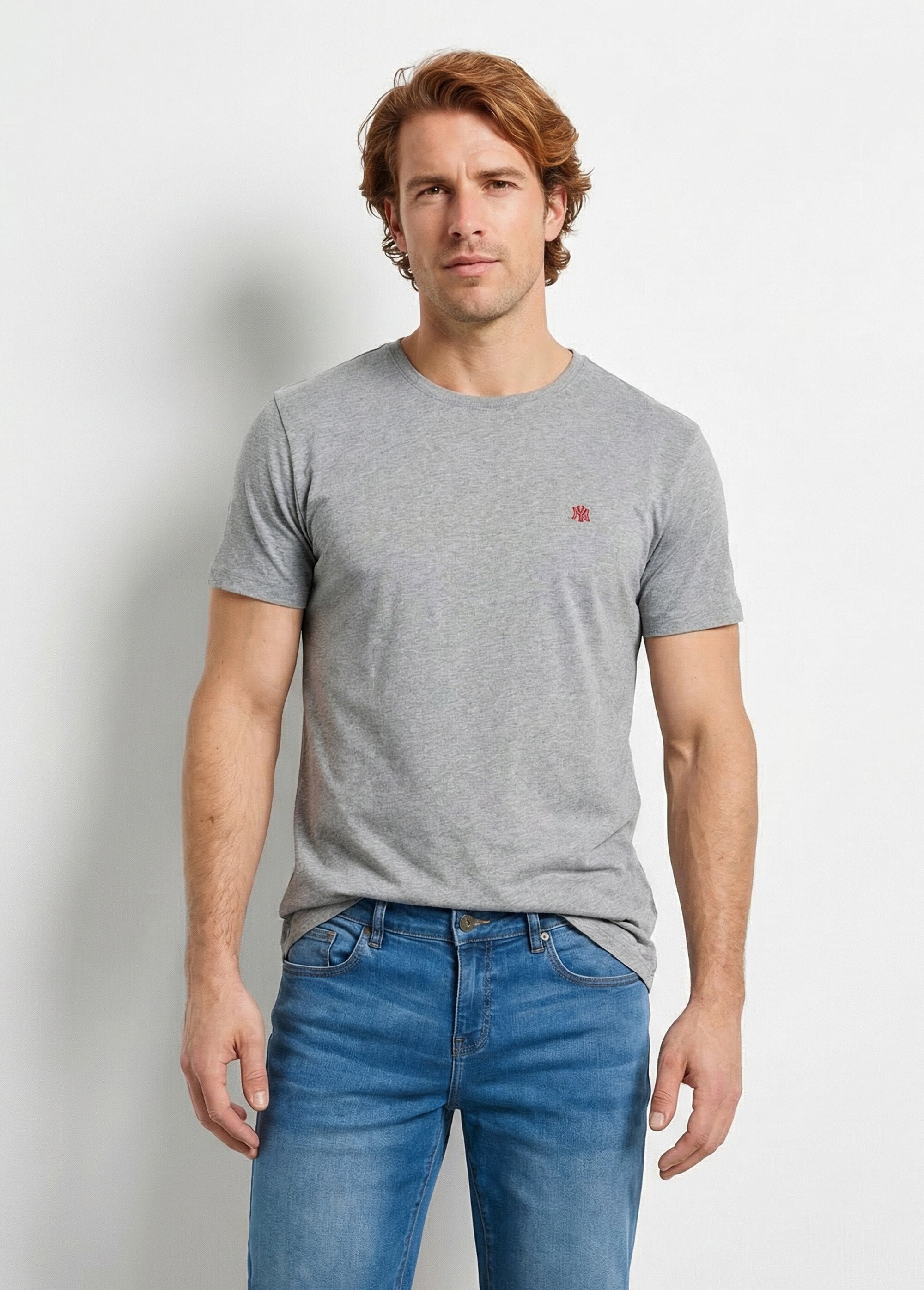 Camiseta_manga_curta_bordada_com_gola_redonda_Gris_chine_FA1_slim