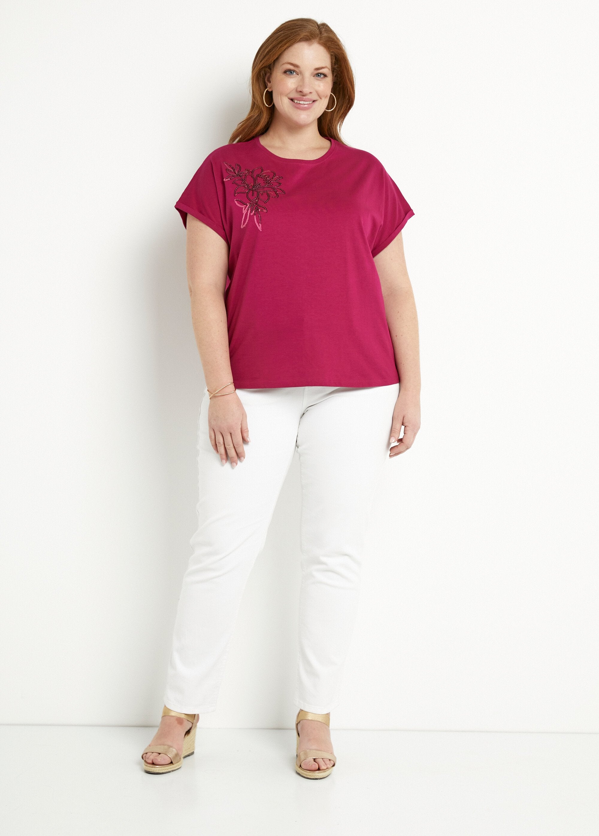 Camiseta_lisa_de_algodão_com_mangas_curtas_e_lantejoulas_Cassis_SF1_curvy