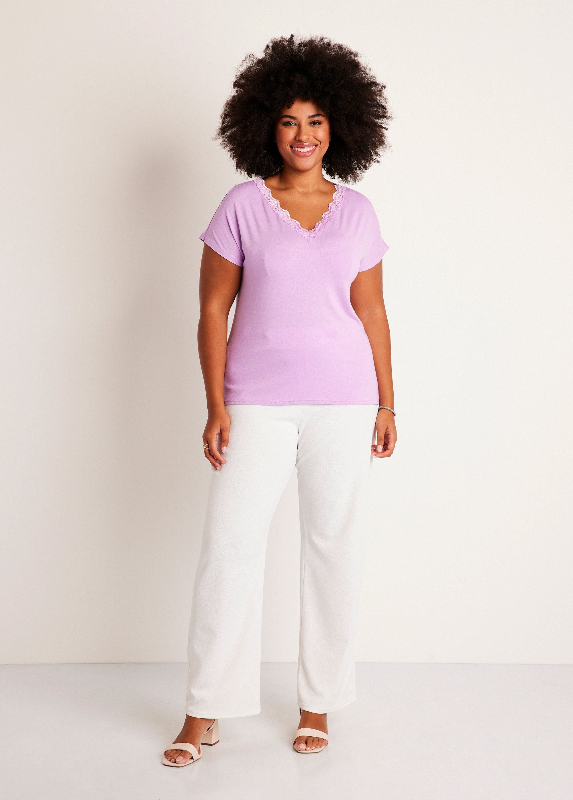 T-shirt_curta_em_renda_stretch_Parma_SF1_curvy