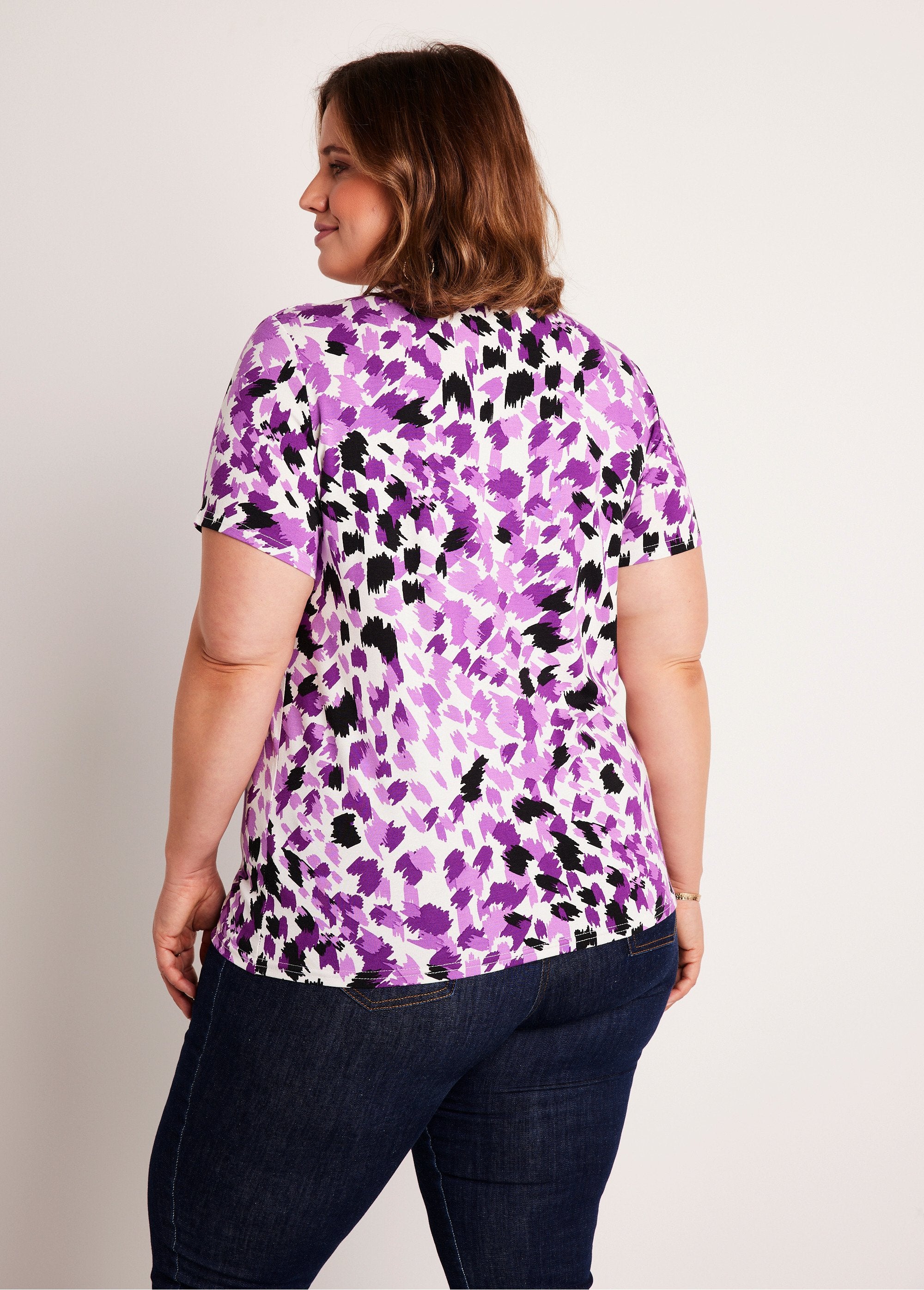 Camiseta_cropped_estampada_de_manga_curta_Parma_DO1_curvy