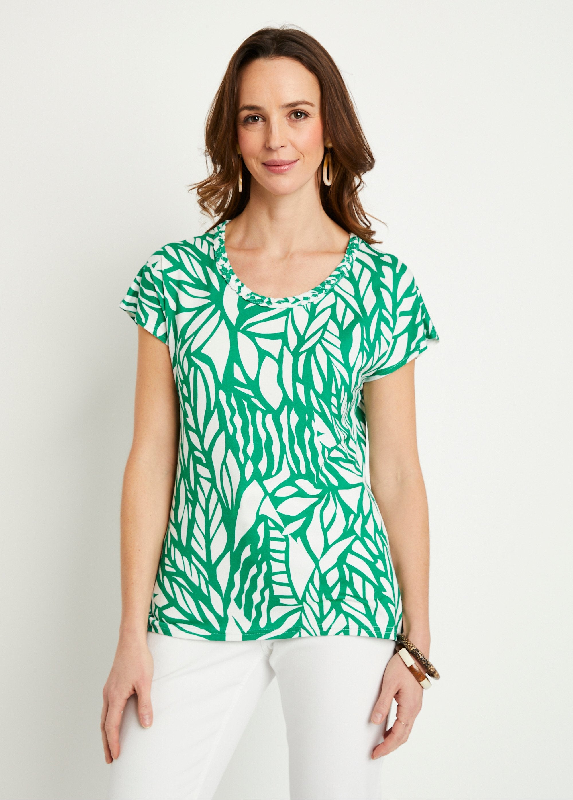 Camiseta_curta_estampada_Verde_e_branco_FA1_slim