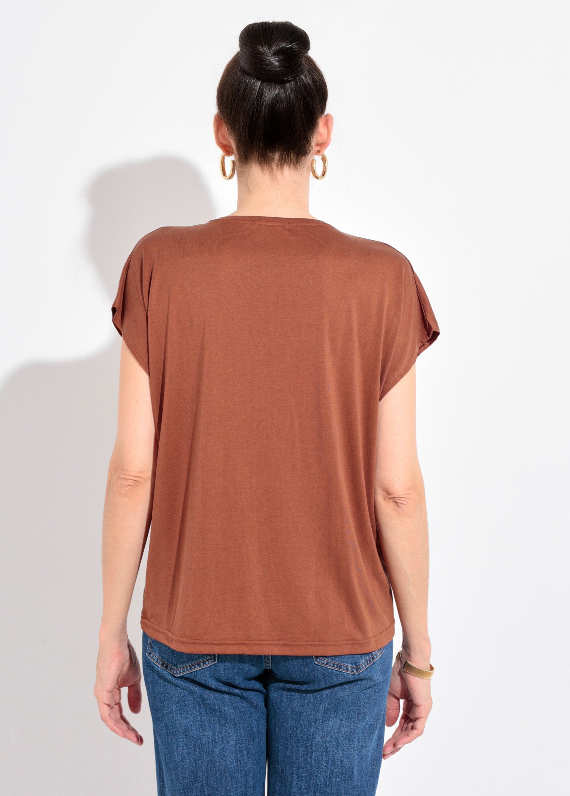 Camiseta_larga_de_manga_curta_Marron_DO1_slim