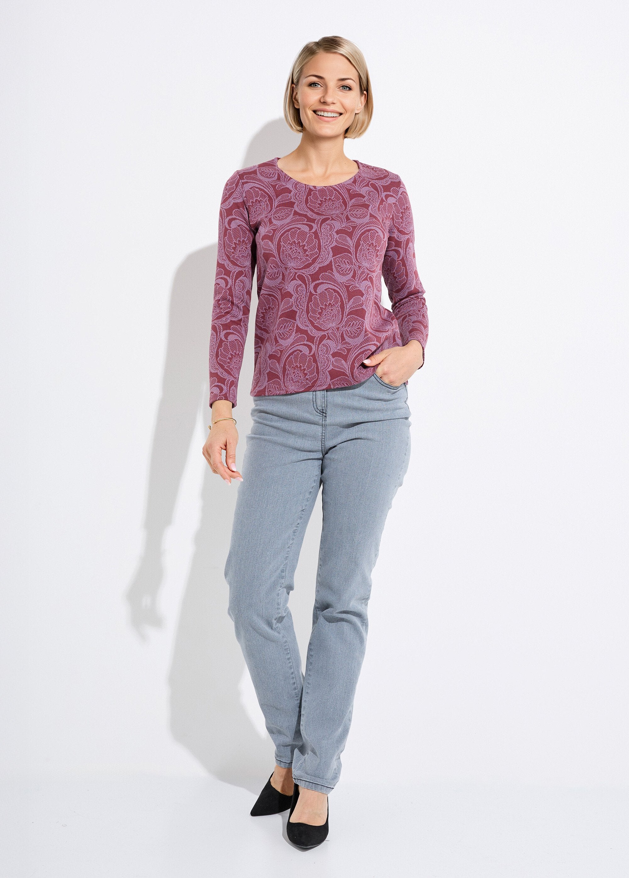 T-shirt_com_gola_redonda_em_jacquard_floral_Bordeaux_et_rose_SF1_slim