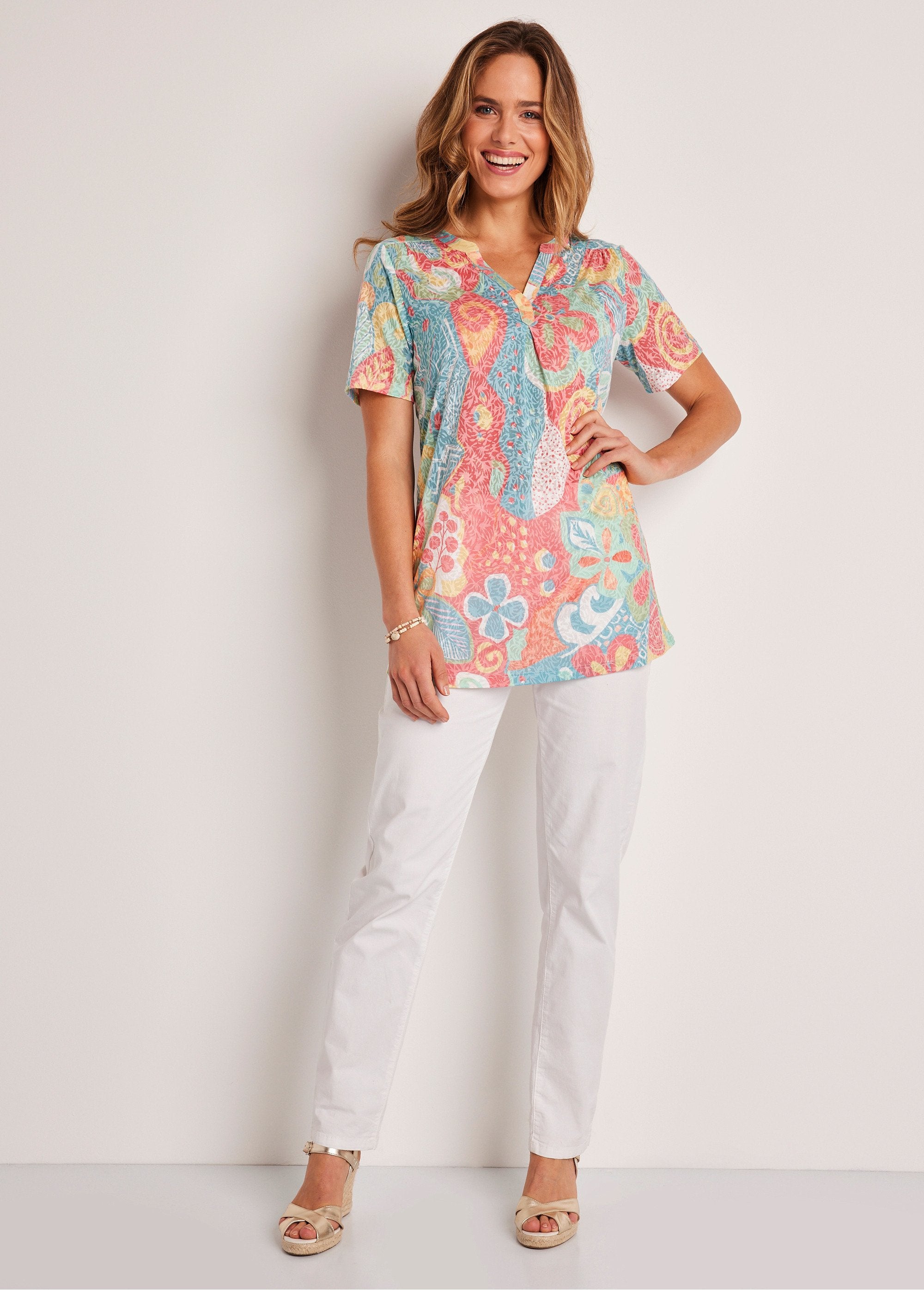 Camiseta_longa_solta_floral_de_manga_curta_Multicolorido_SF1_slim