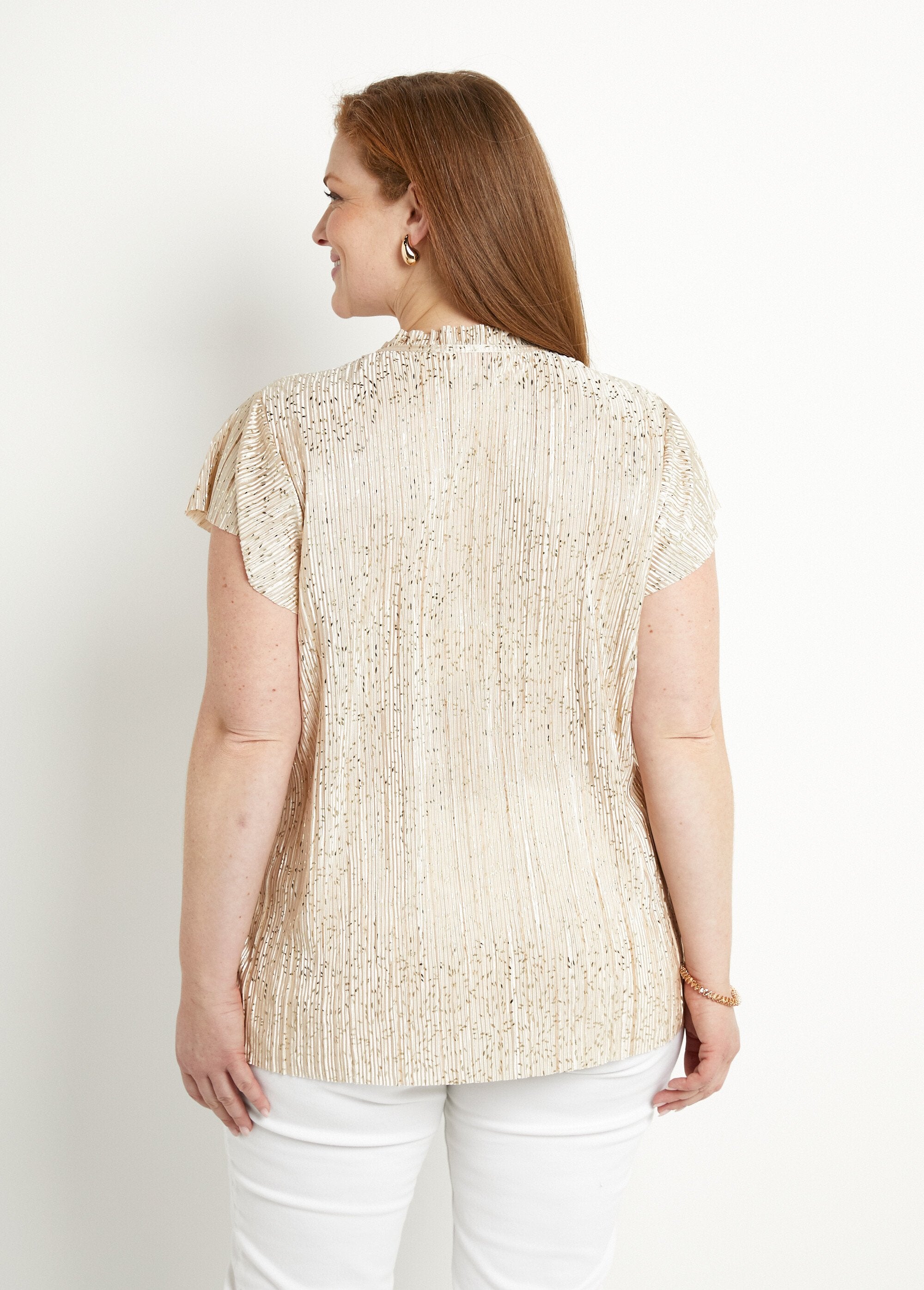 Camiseta_longa_de_manga_curta_com_estampa_dourada_Beige_DO1_curvy