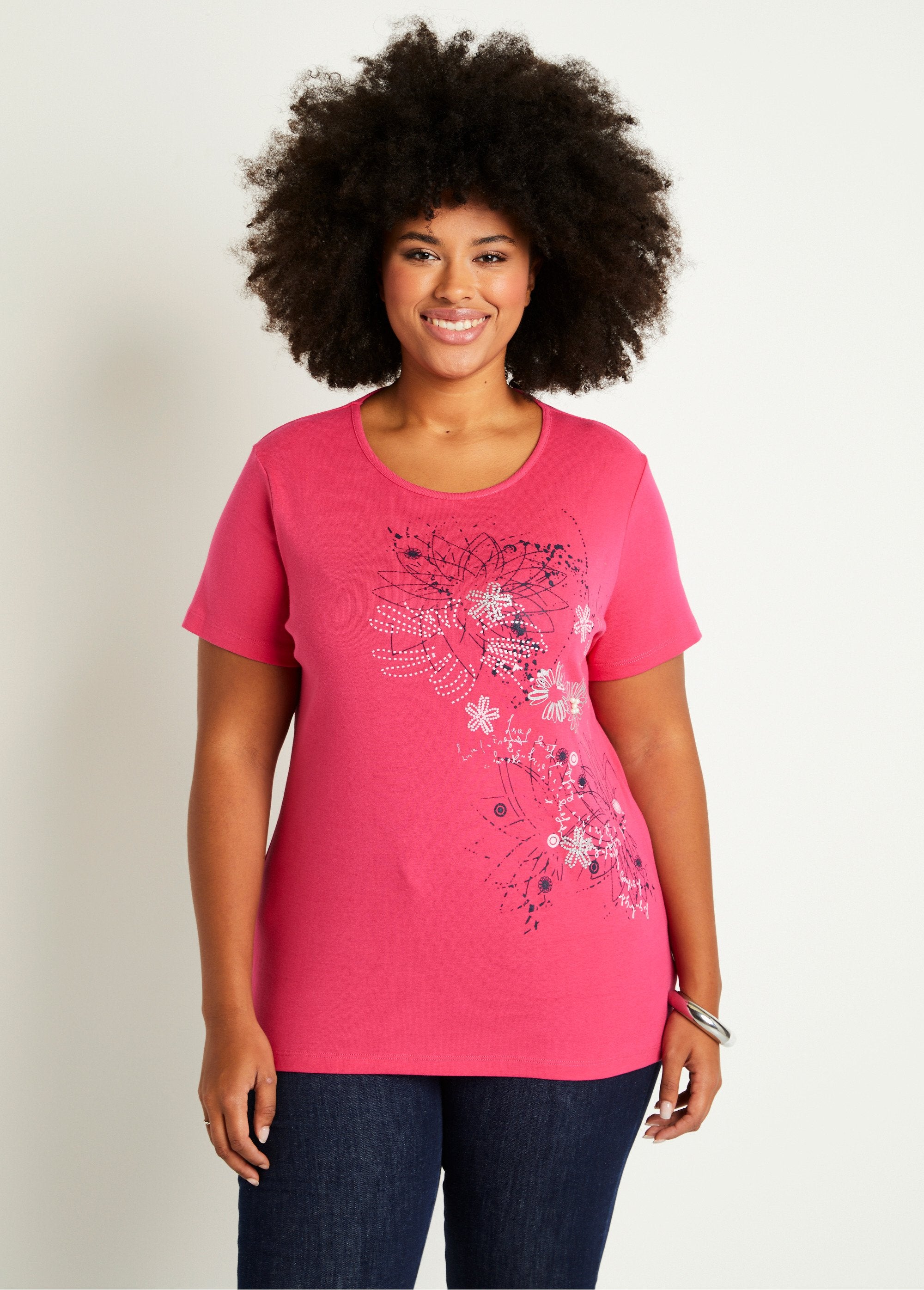 T-shirt_longa_com_estampa_floral_e_fendas_laterais_Fúcsia_FA1_curvy