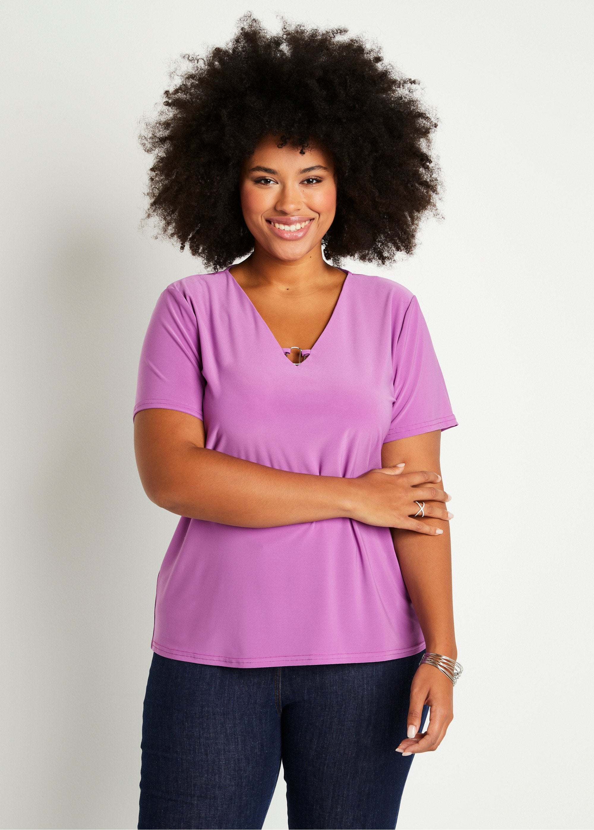 T-shirt_de_manga_curta_lisa_ou_estampada_Roxo_liso_FA2_curvy