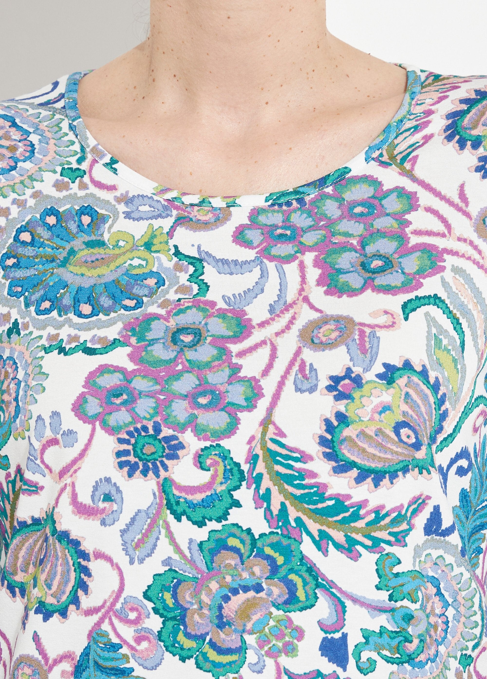 Camiseta_de_manga_comprida_com_estampa_pastel_Fond_ecru_DE1_slim