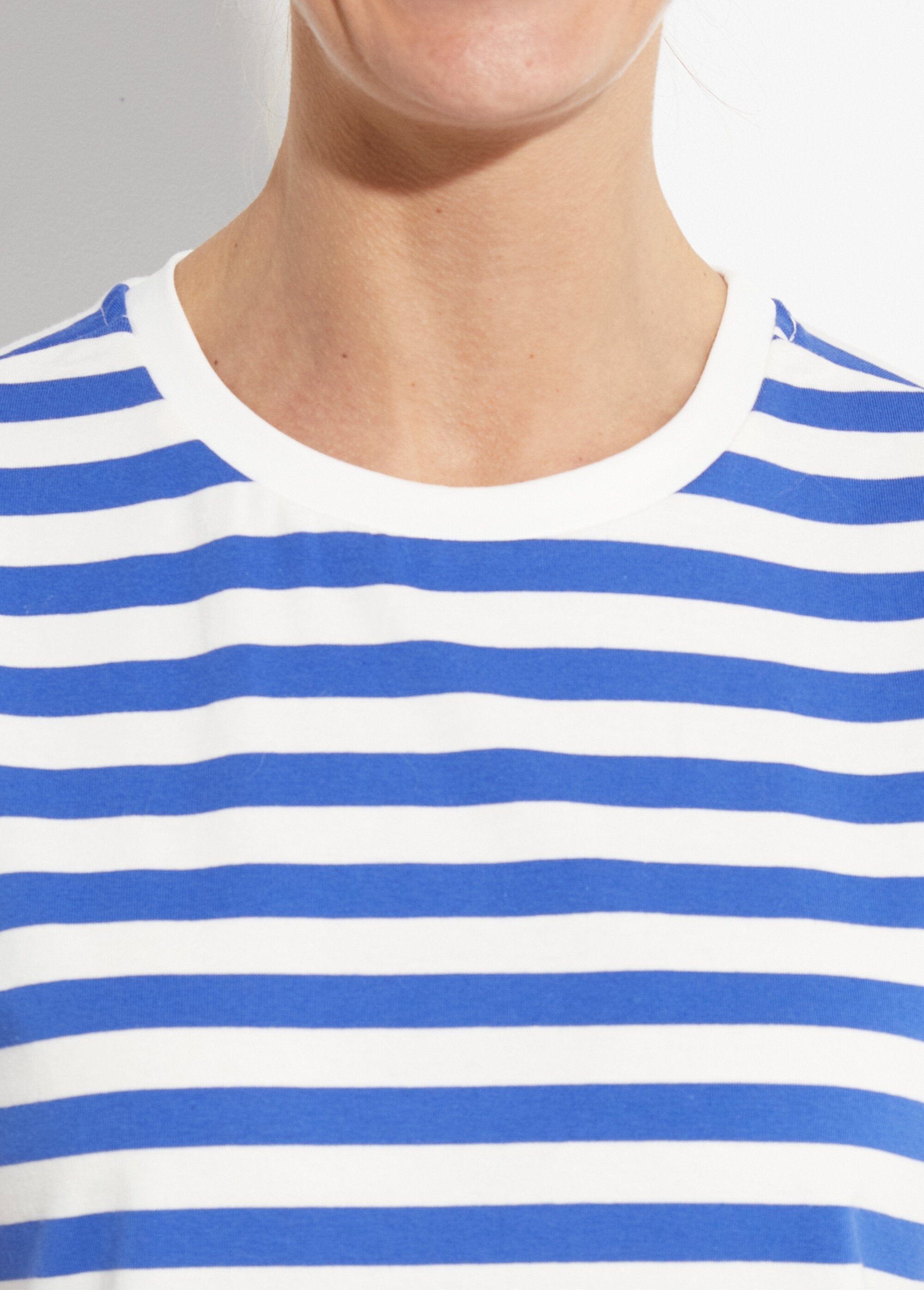 T-shirt_marinière_en_coton_stretch_Bleu_vif_et_blanc_DE1_slim