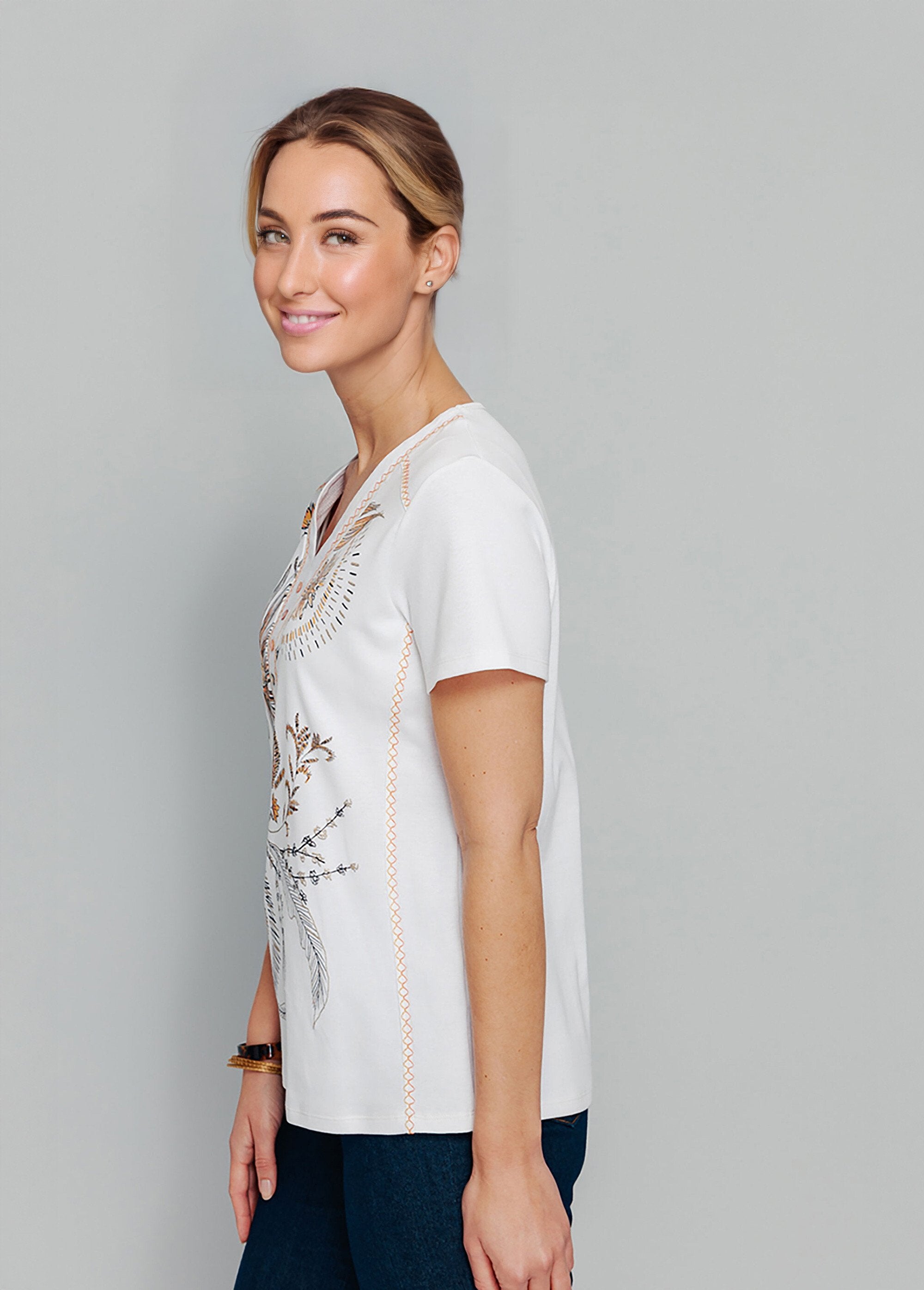 Camiseta_estampa_floral_com_bordado_Natural_DR1_slim