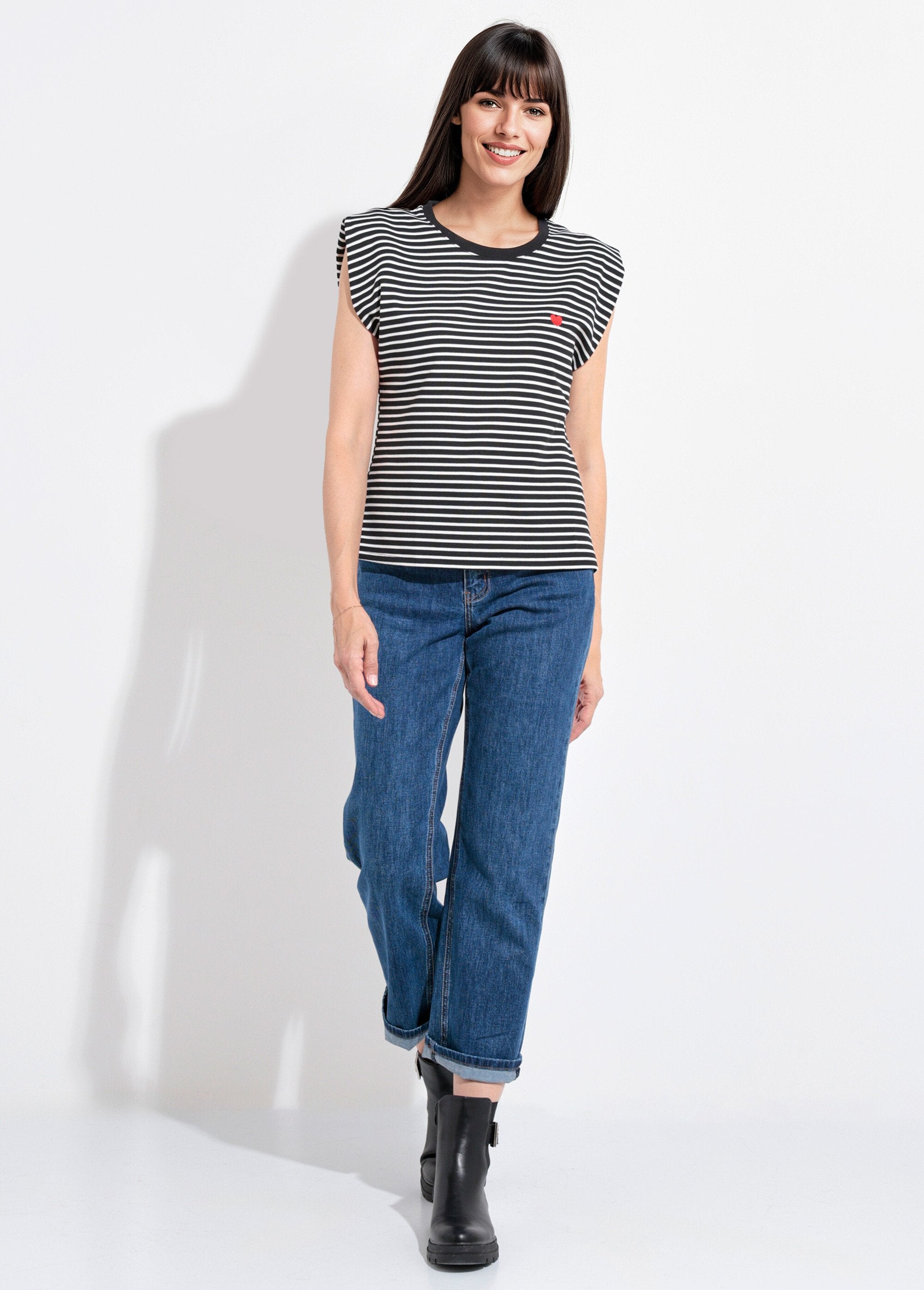 Camiseta_listrada_com_relevo_e_mangas_quimono_Raye_noir_et_blanc_SF1_slim