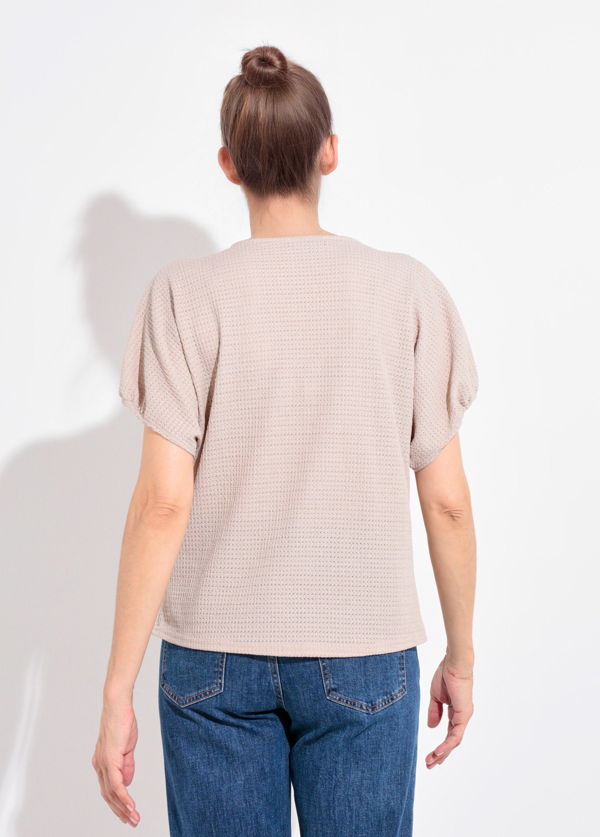 Camiseta_texturizada_com_mangas_elásticas_Ficelle_DO1_slim