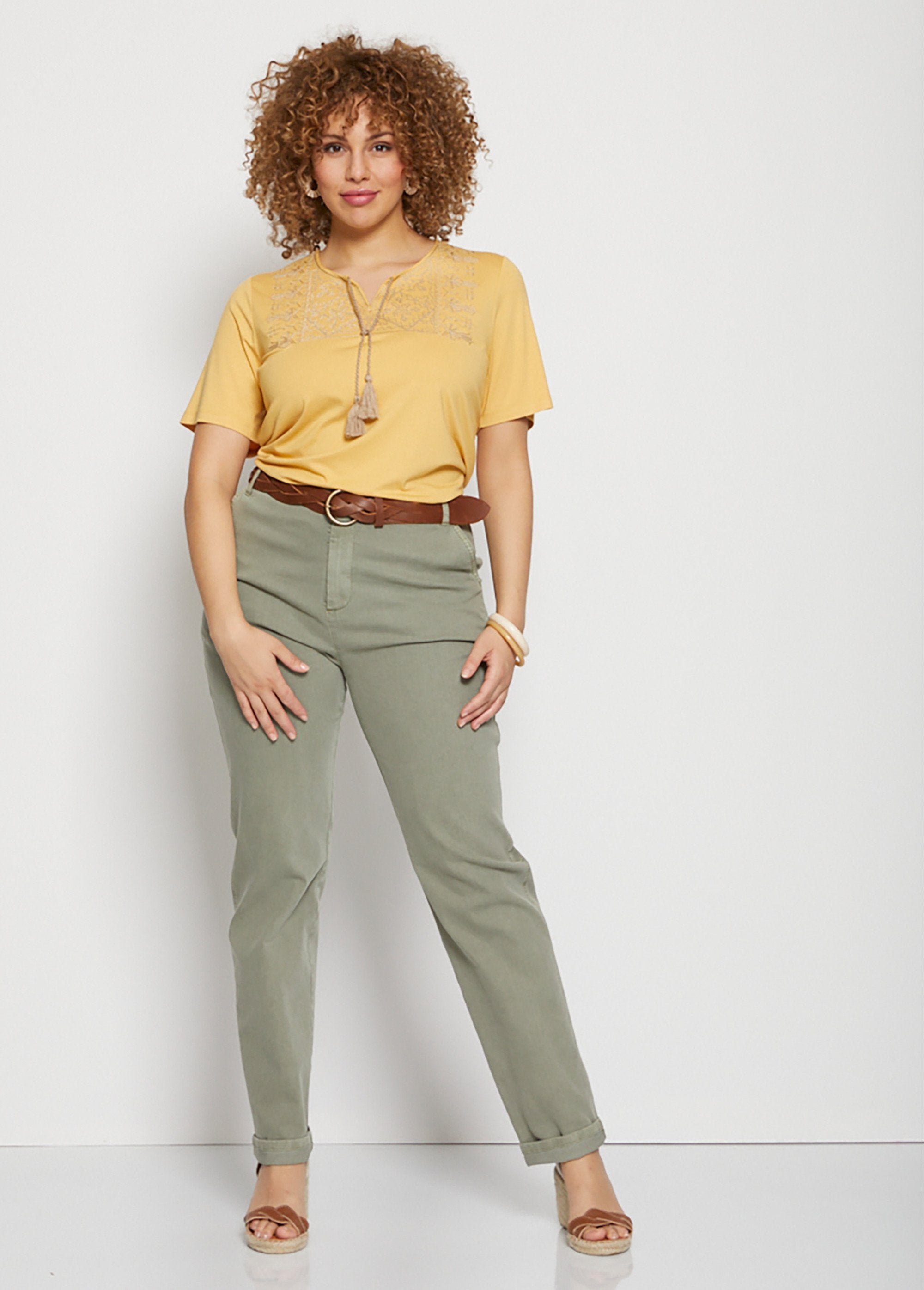 T-shirt_brodé_droit_lien_pompoms_Jaune_SF1_curvy