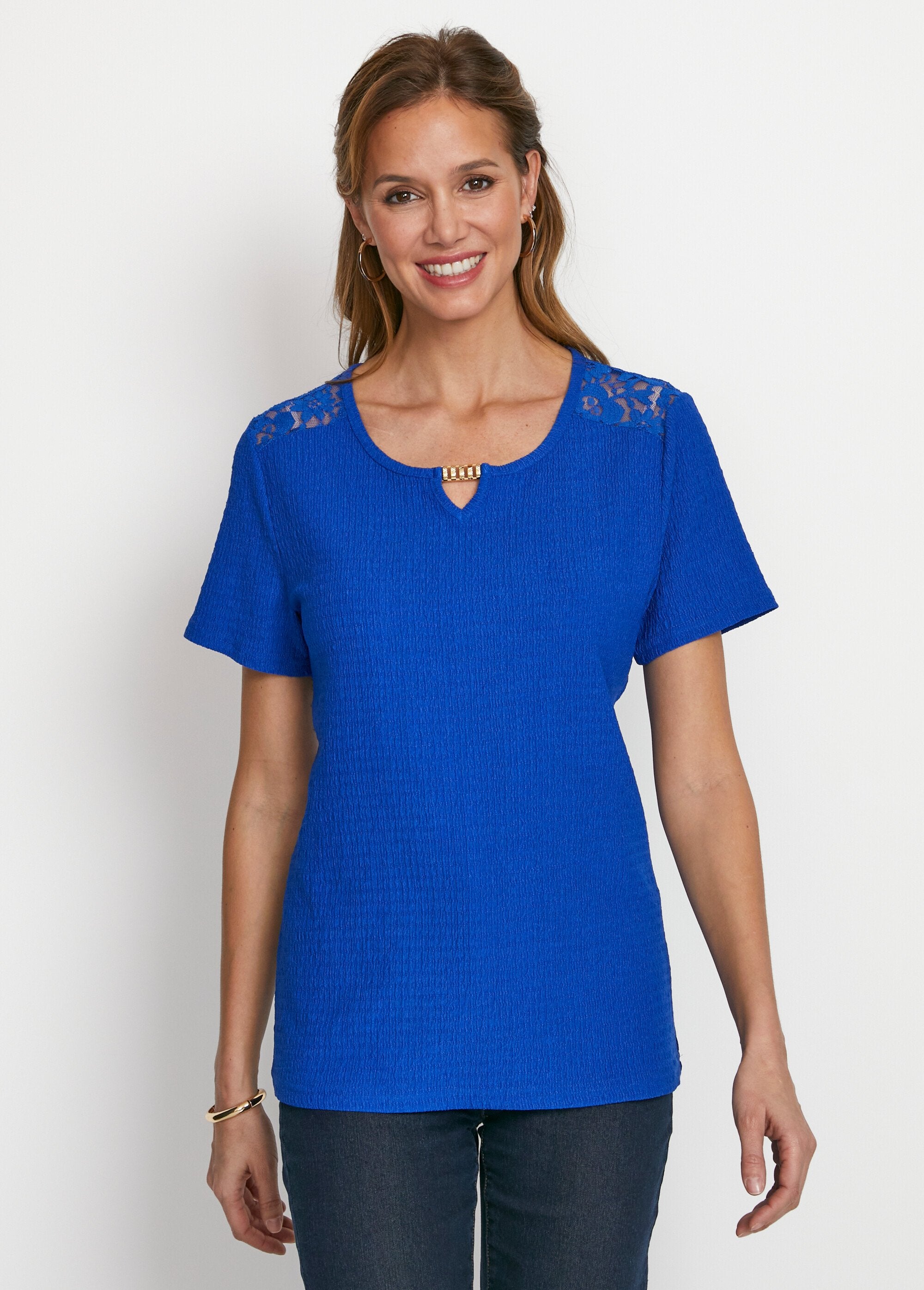 Camiseta_curta_em_renda_Azul_cobalto_FA1_slim