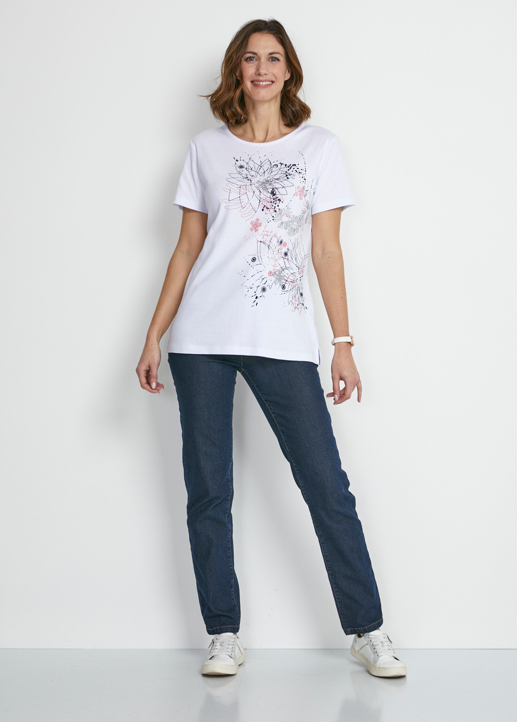 T-shirt_longa_com_estampa_floral_e_fendas_laterais_BRANCO_SF1_slim