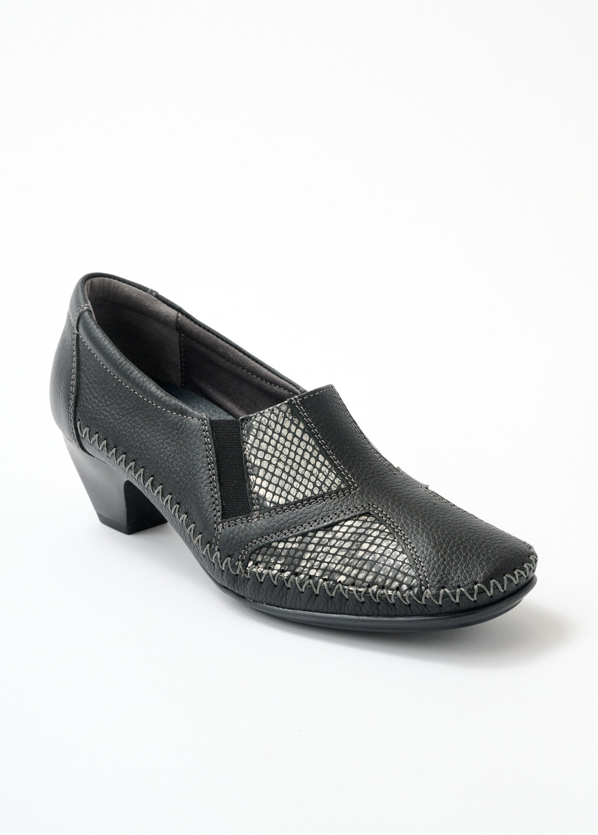 Bombas_de_ajuste_completo_para_pés_sensíveis_PRETO_FA1_slim
