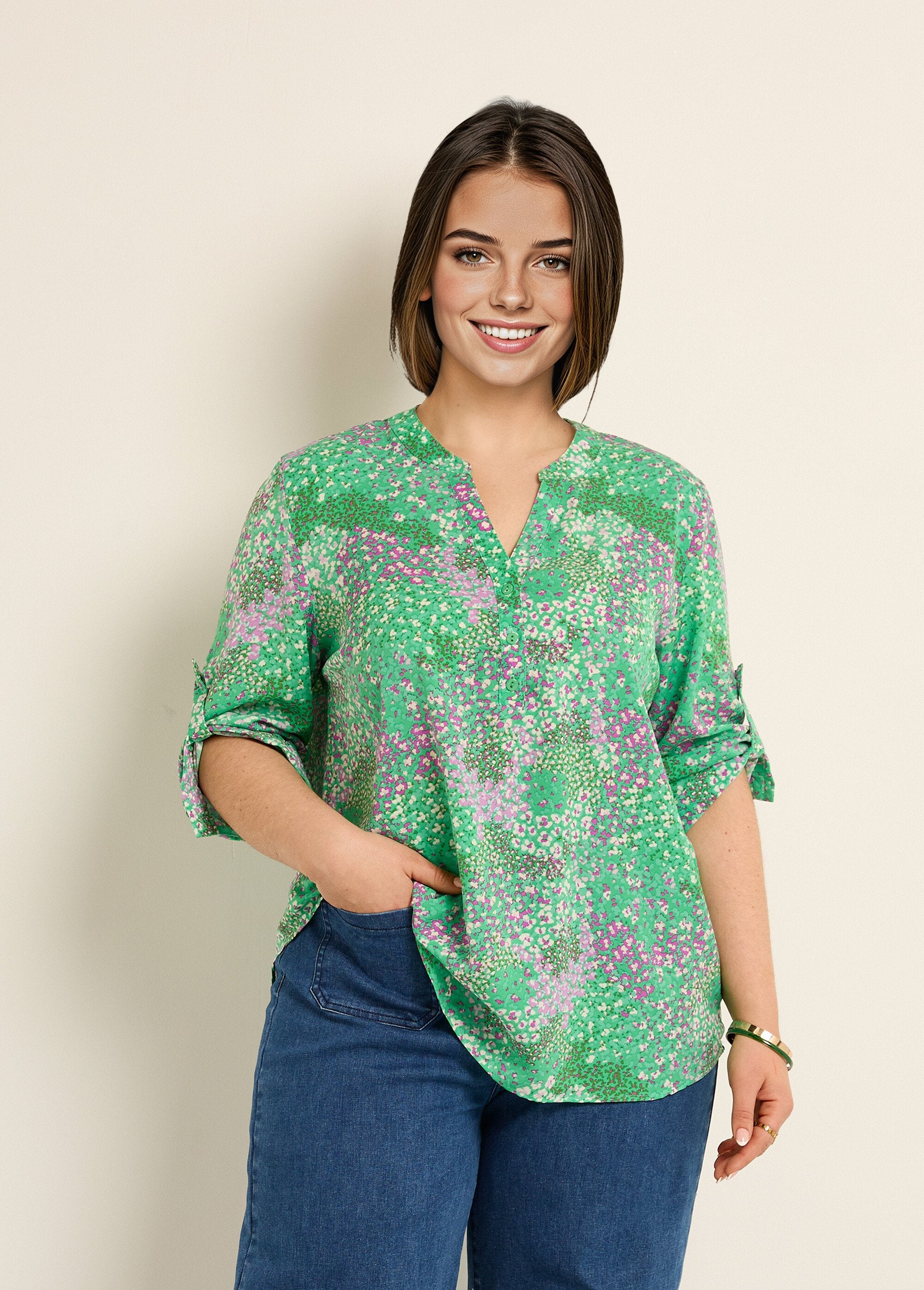 Túnica_floral_de_manga_comprida_com_decote_em_V_Vert_imprime_FA1_curvy