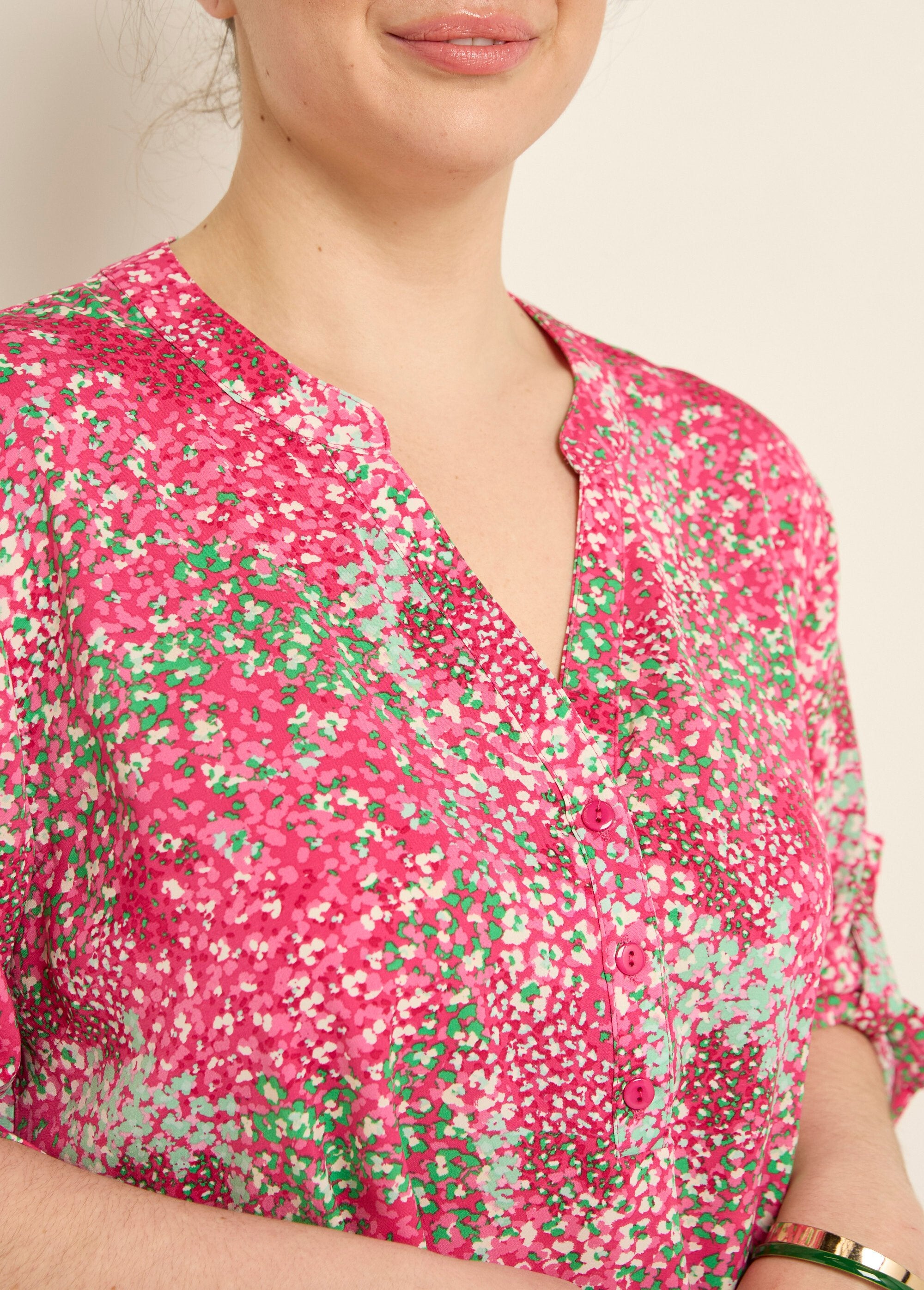 Túnica_floral_de_manga_comprida_com_decote_em_V_Rose_imprime_DE1_curvy