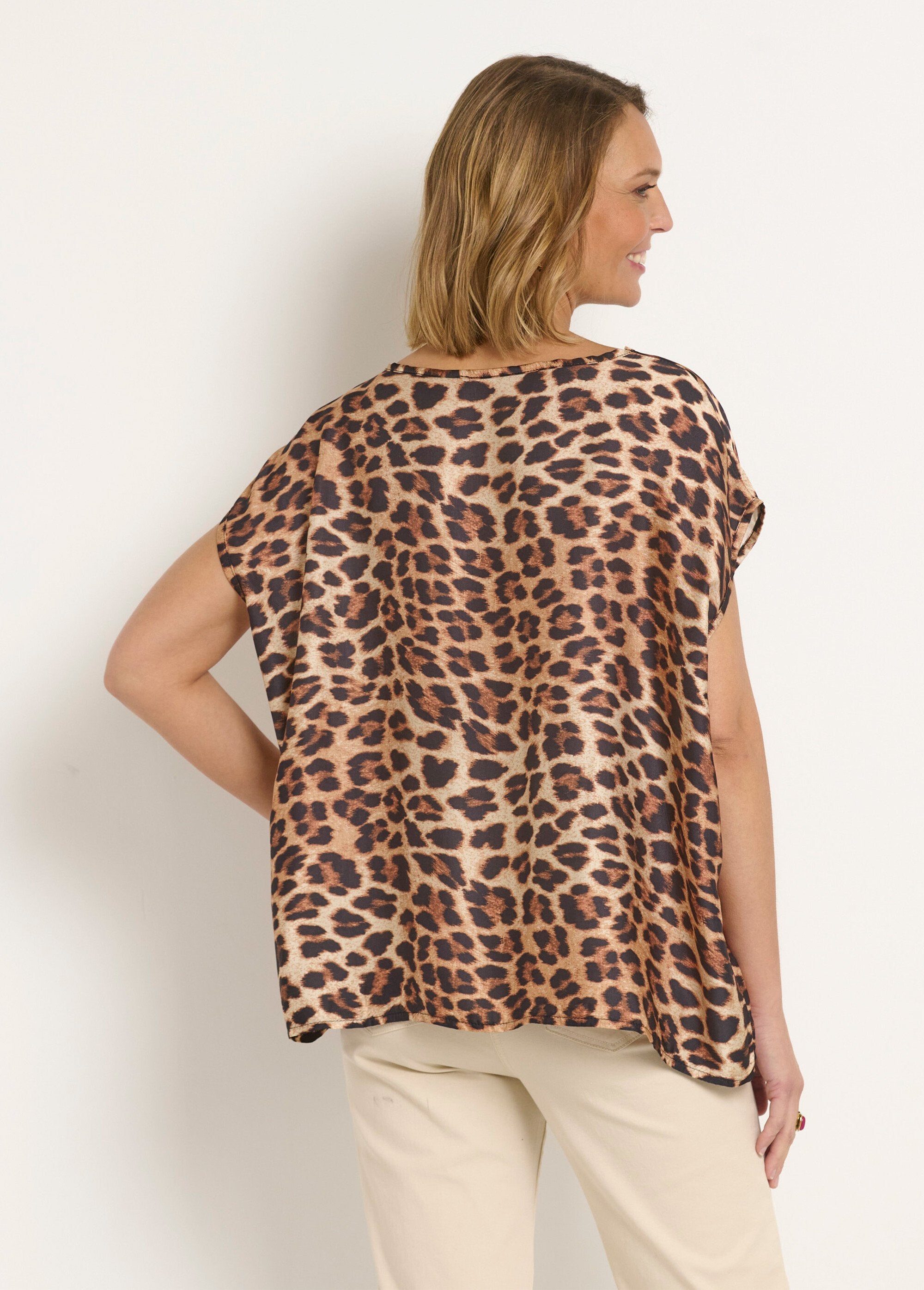 Túnica_larga_de_seda_com_mangas_quimono_Leopard_DO1_slim