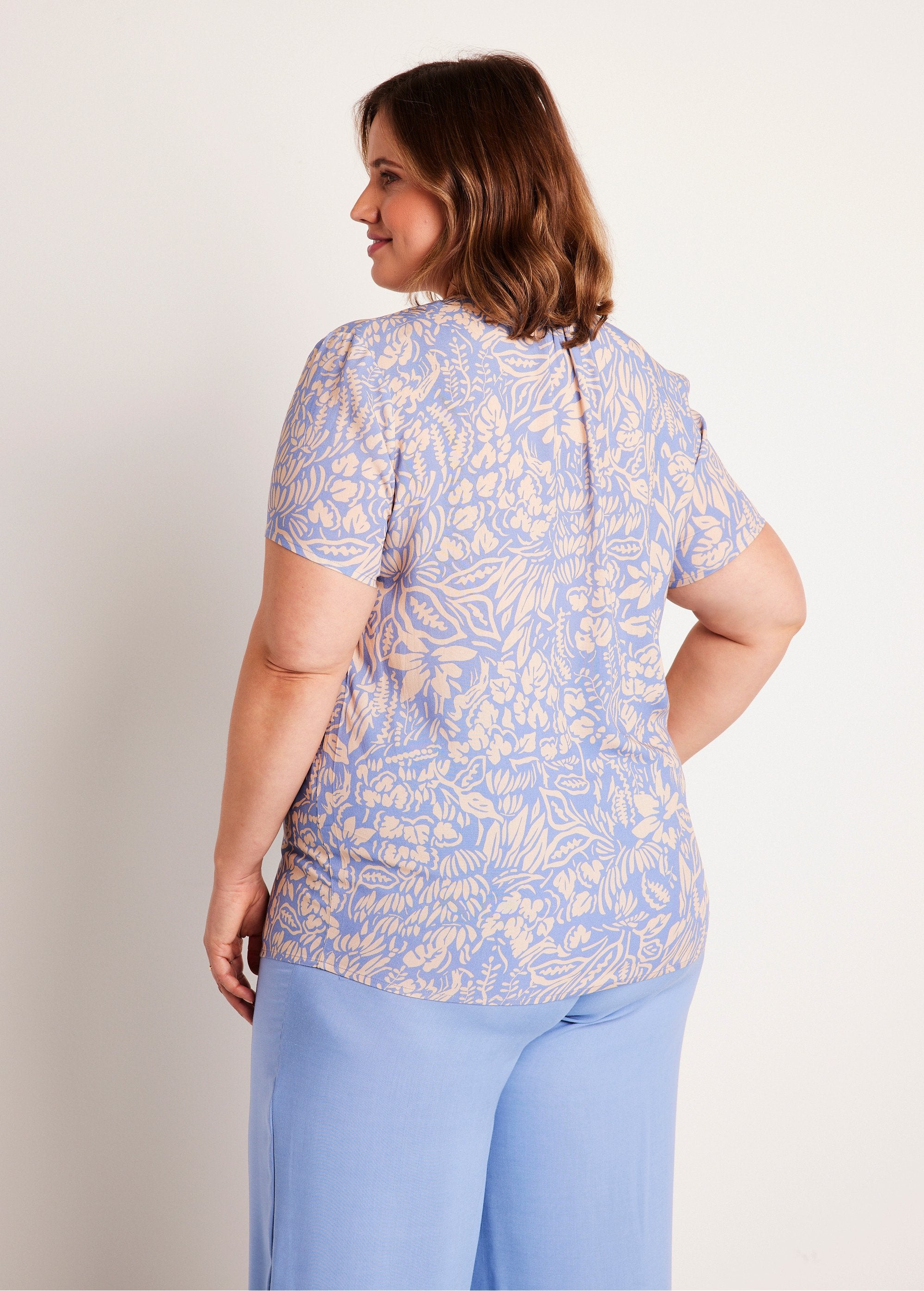 Túnica_longa_floral_ou_lisa_Azul_e_cru_DO1_curvy