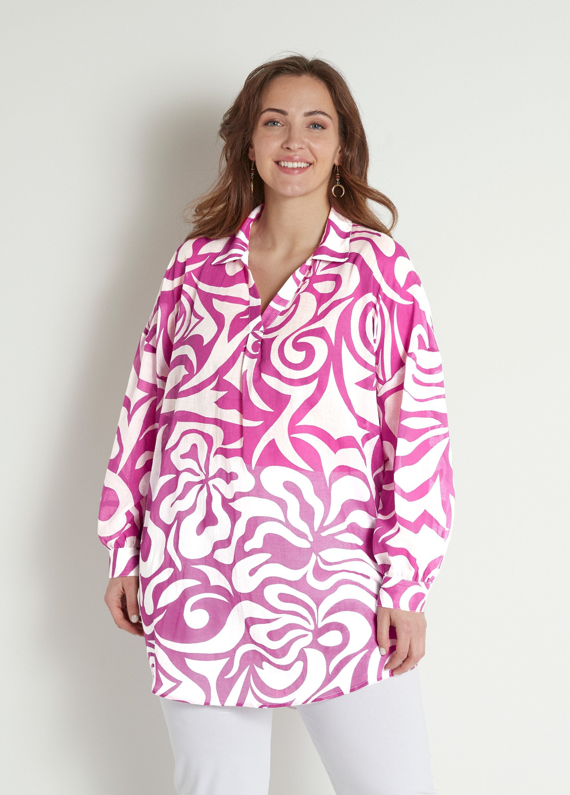 Túnica_comprida_em_voile_de_algodão_com_decote_em_V_Violet_et_blanc_FA1_curvy