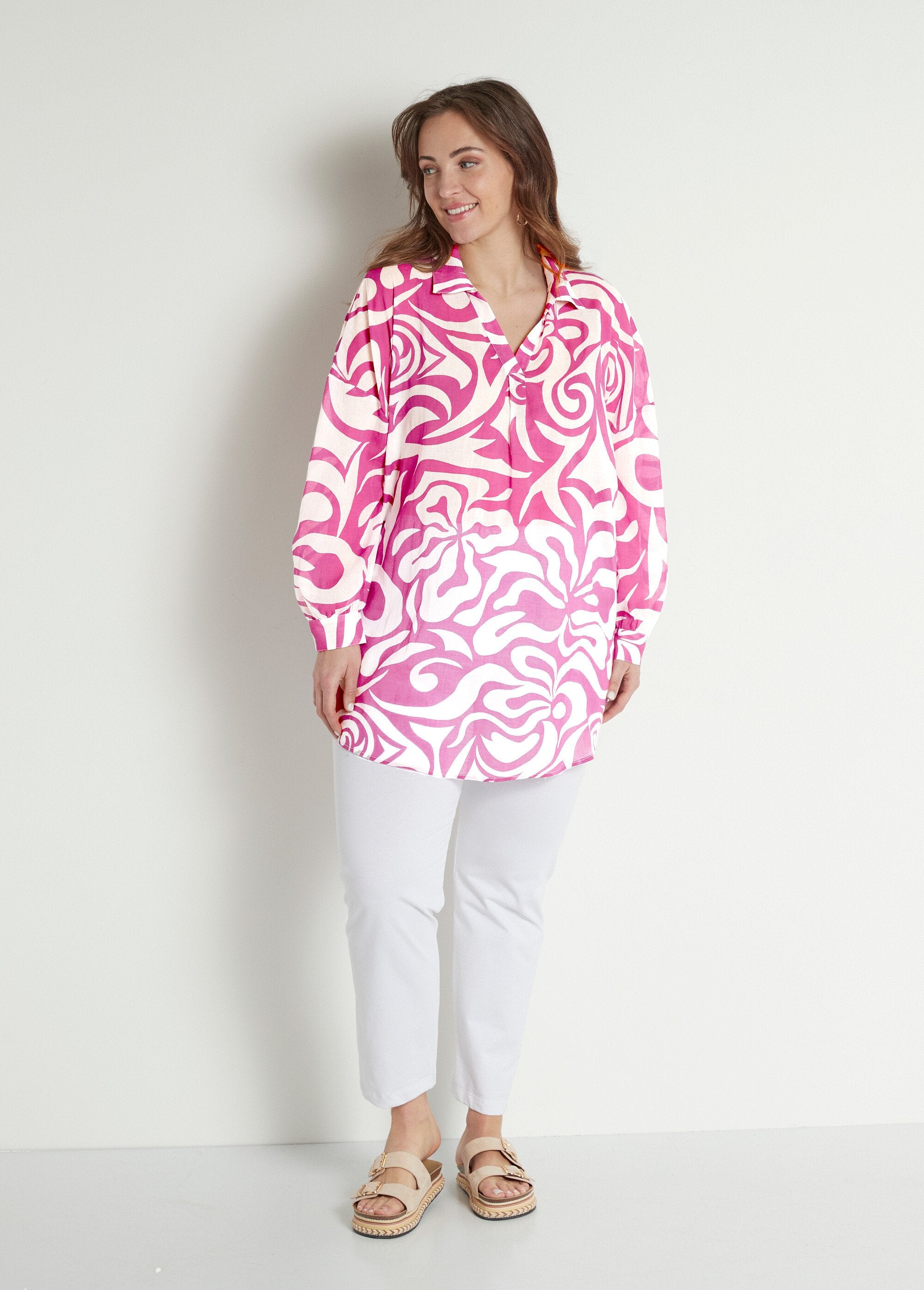 Túnica_comprida_em_voile_de_algodão_com_decote_em_V_Violet_et_blanc_SF1_curvy