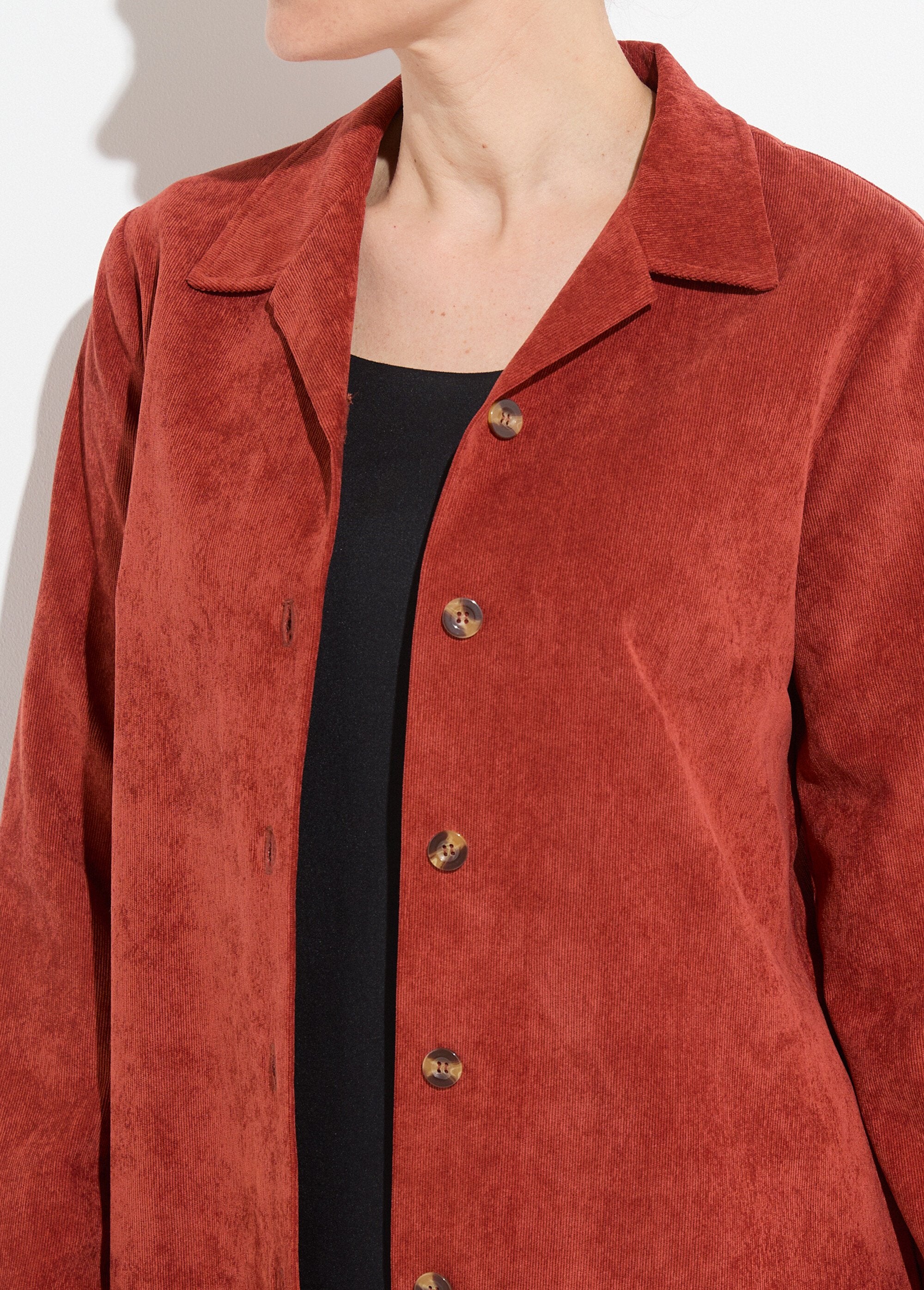 Casaco_de_sobrecasaca_de_veludo_Milleraies_com_gola_à_medida_Epice_DE1_slim